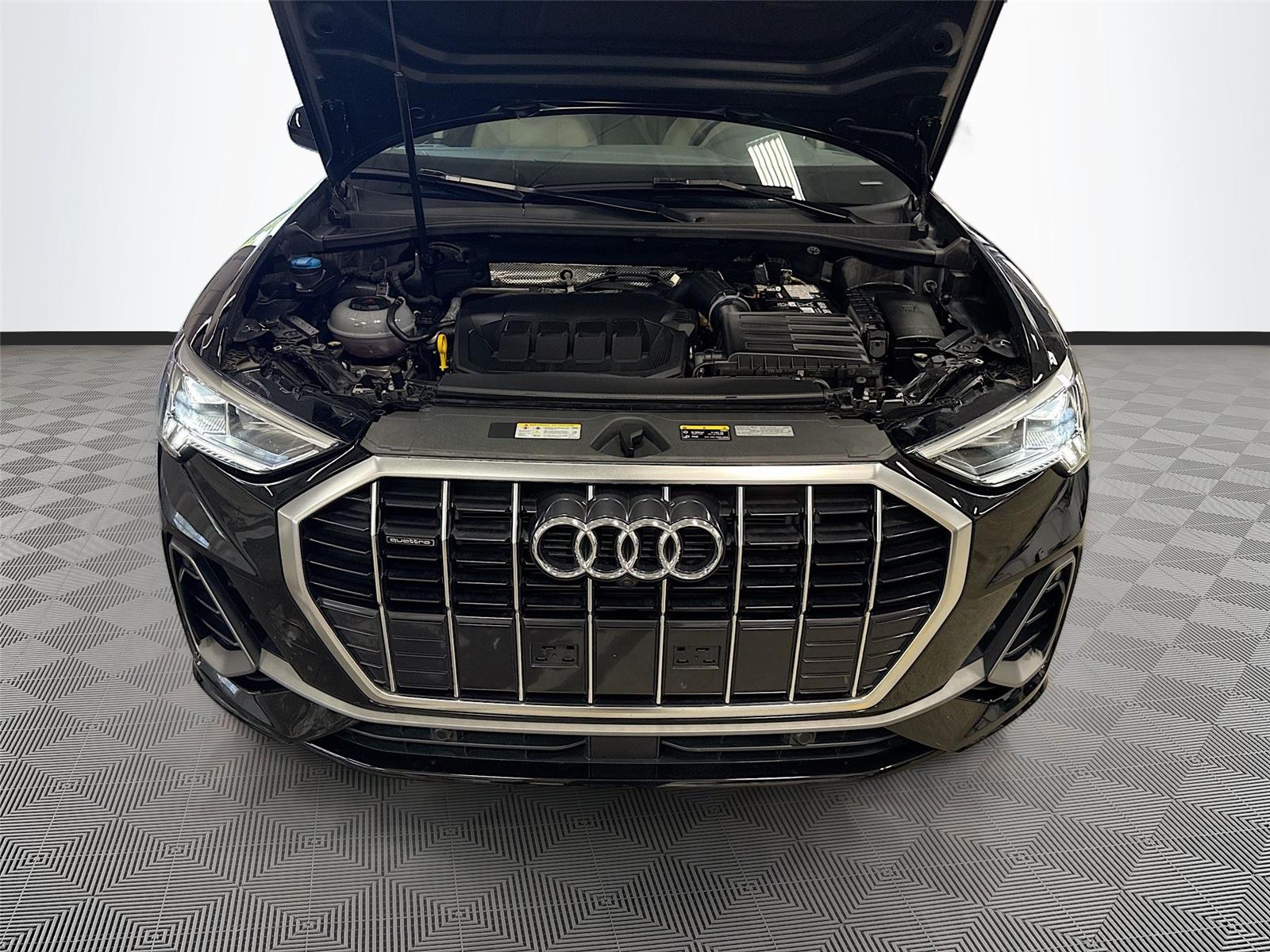 2025 Audi Q3 S line Premium Plus