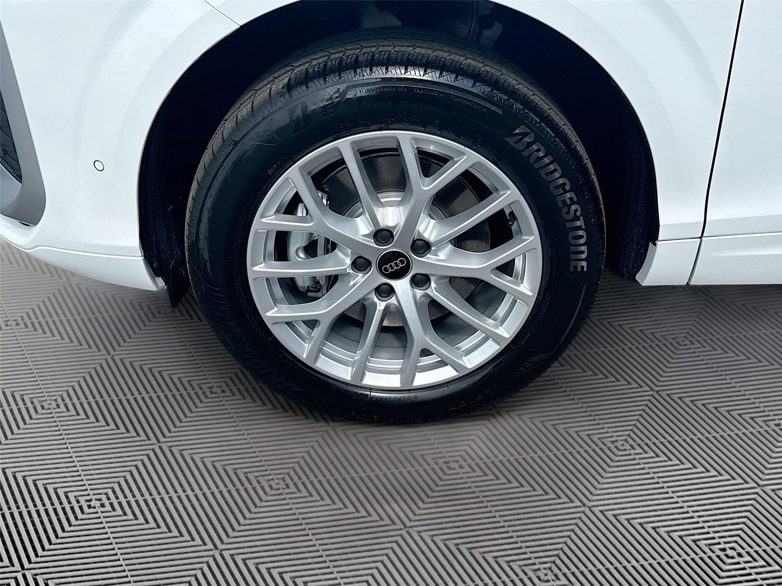 2026 Audi Q3 S line