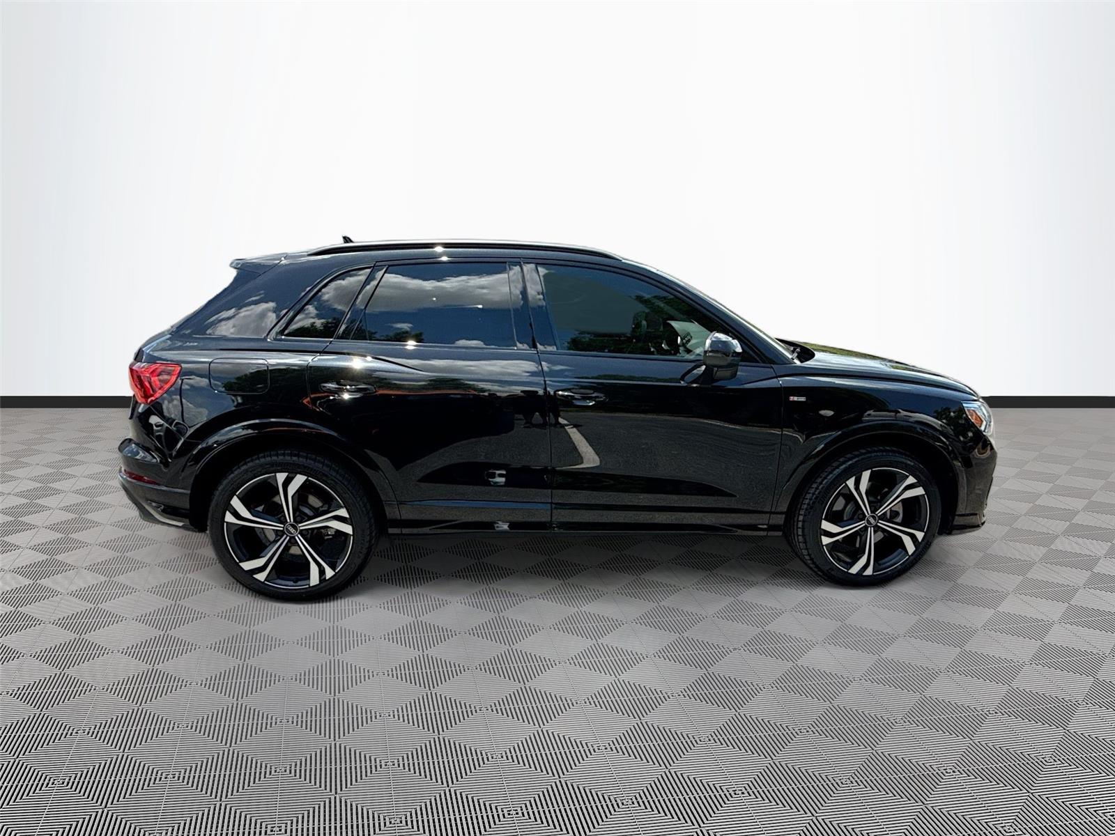 2023 Audi Q3 S line Premium Plus