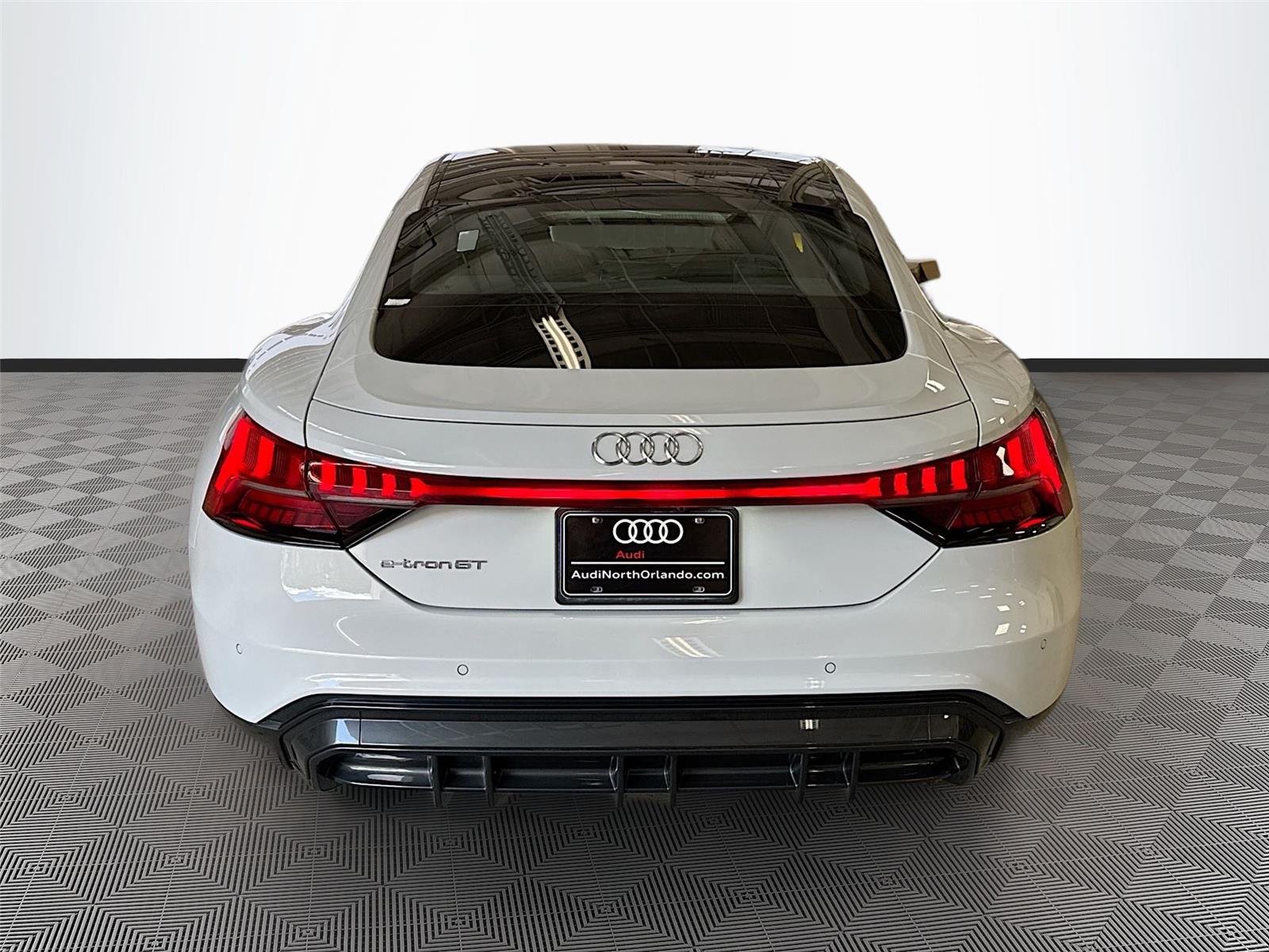 2023 Audi e-tron GT Prestige