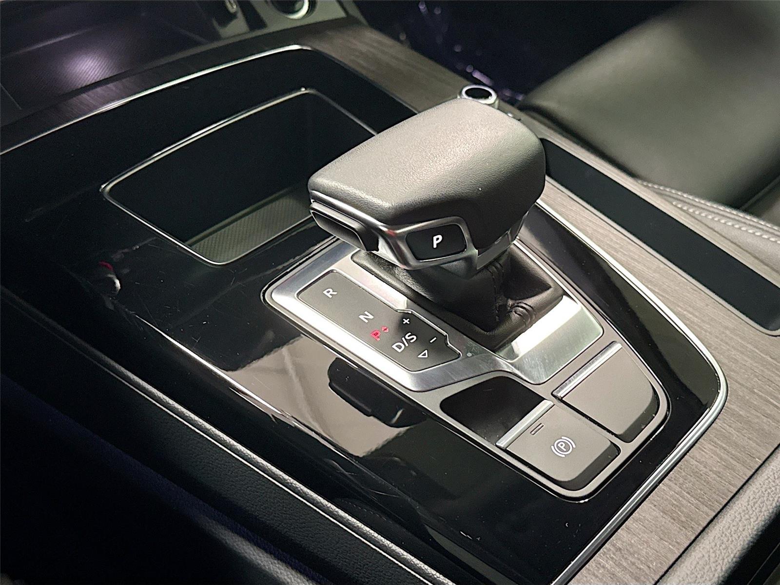 2024 Audi Q5 S line Premium