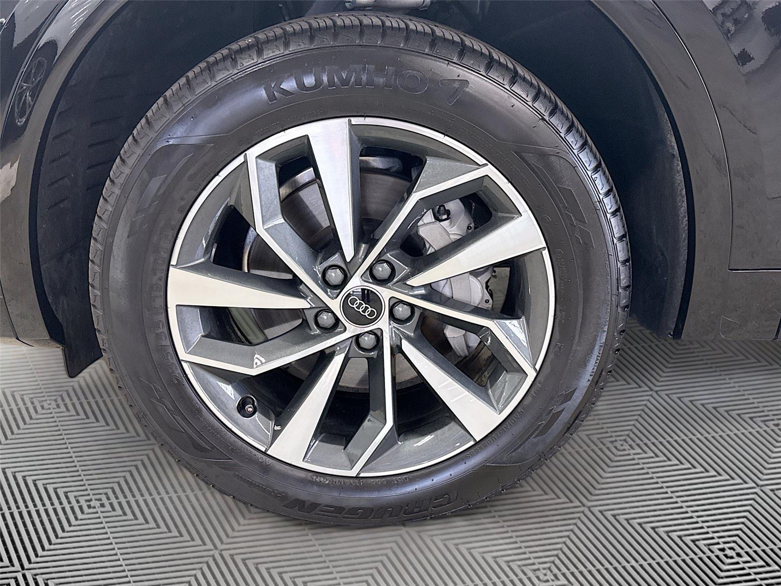 2024 Audi Q5 S line Premium