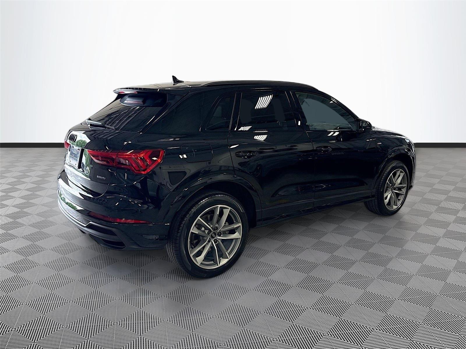 2025 Audi Q3 S line Premium