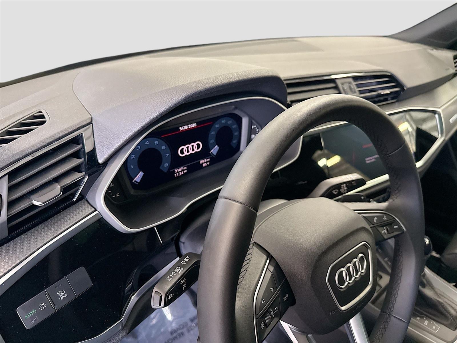 2025 Audi Q3 S line Premium