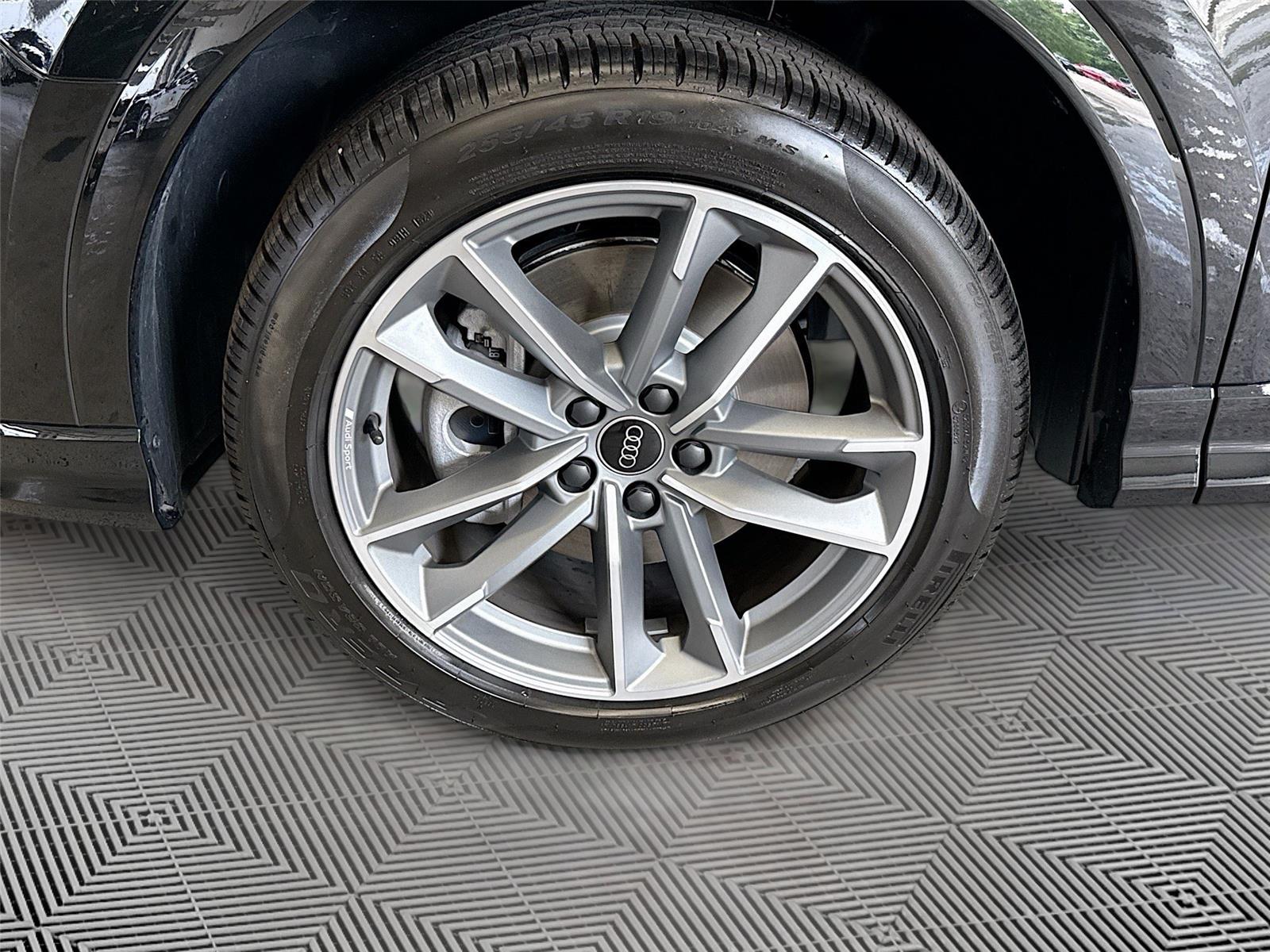 2025 Audi Q3 S line Premium