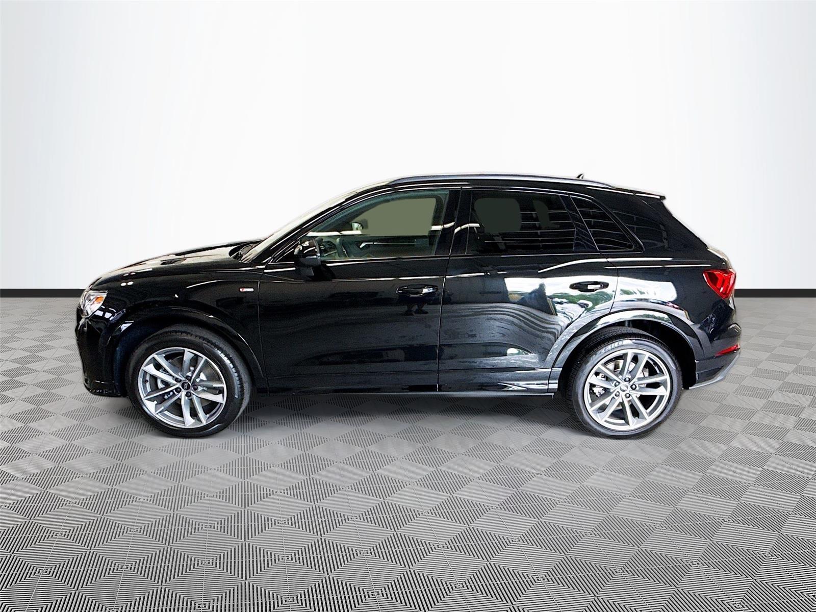 2025 Audi Q3 S line Premium