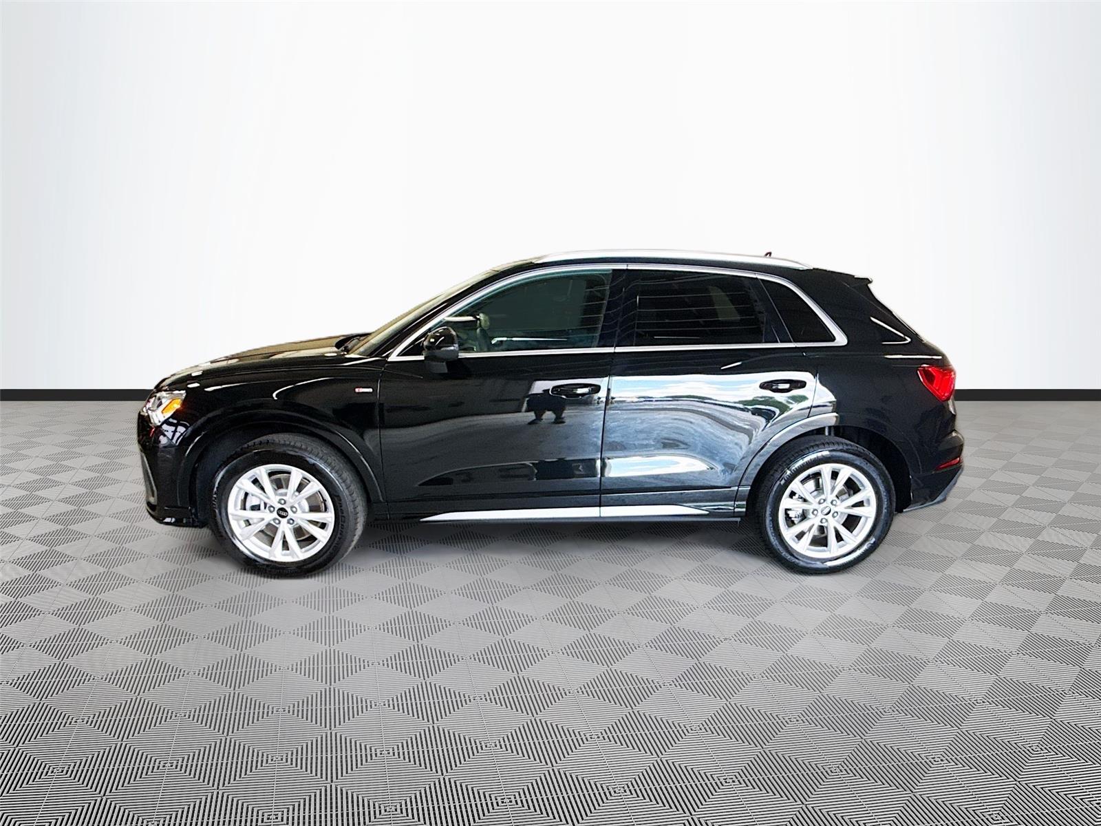 2025 Audi Q3 S line Premium