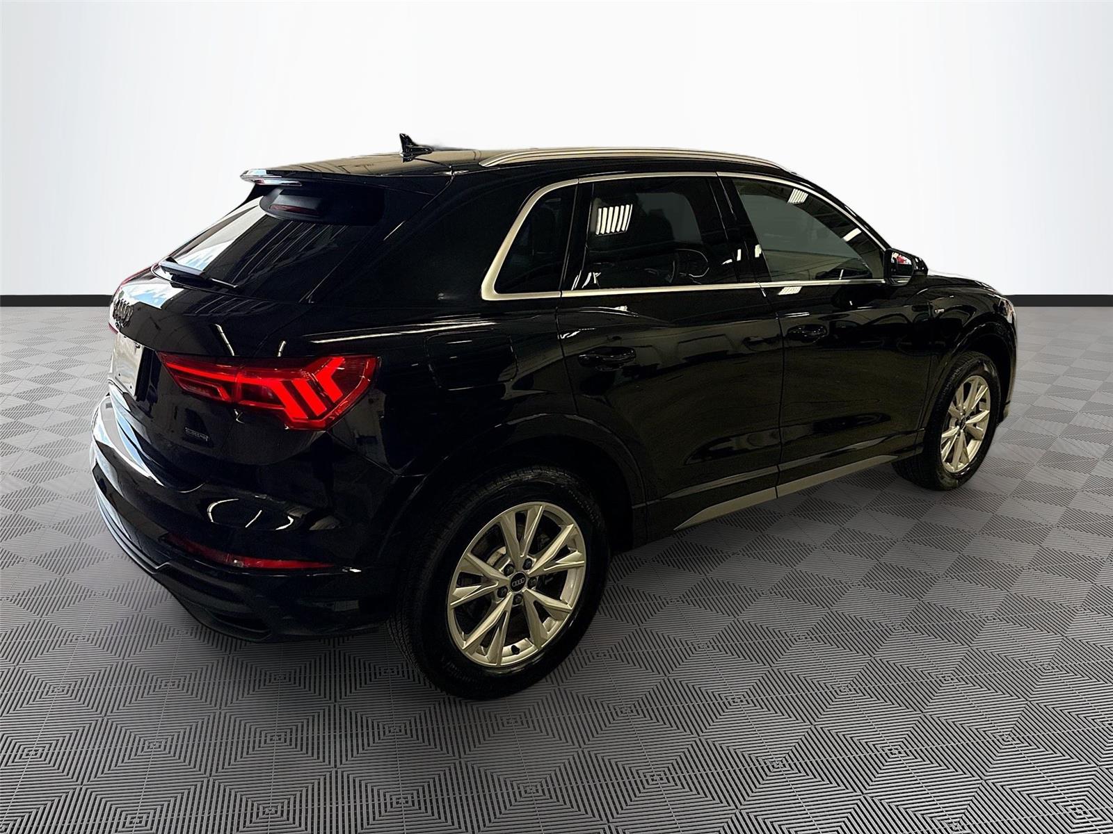 2025 Audi Q3 S line Premium