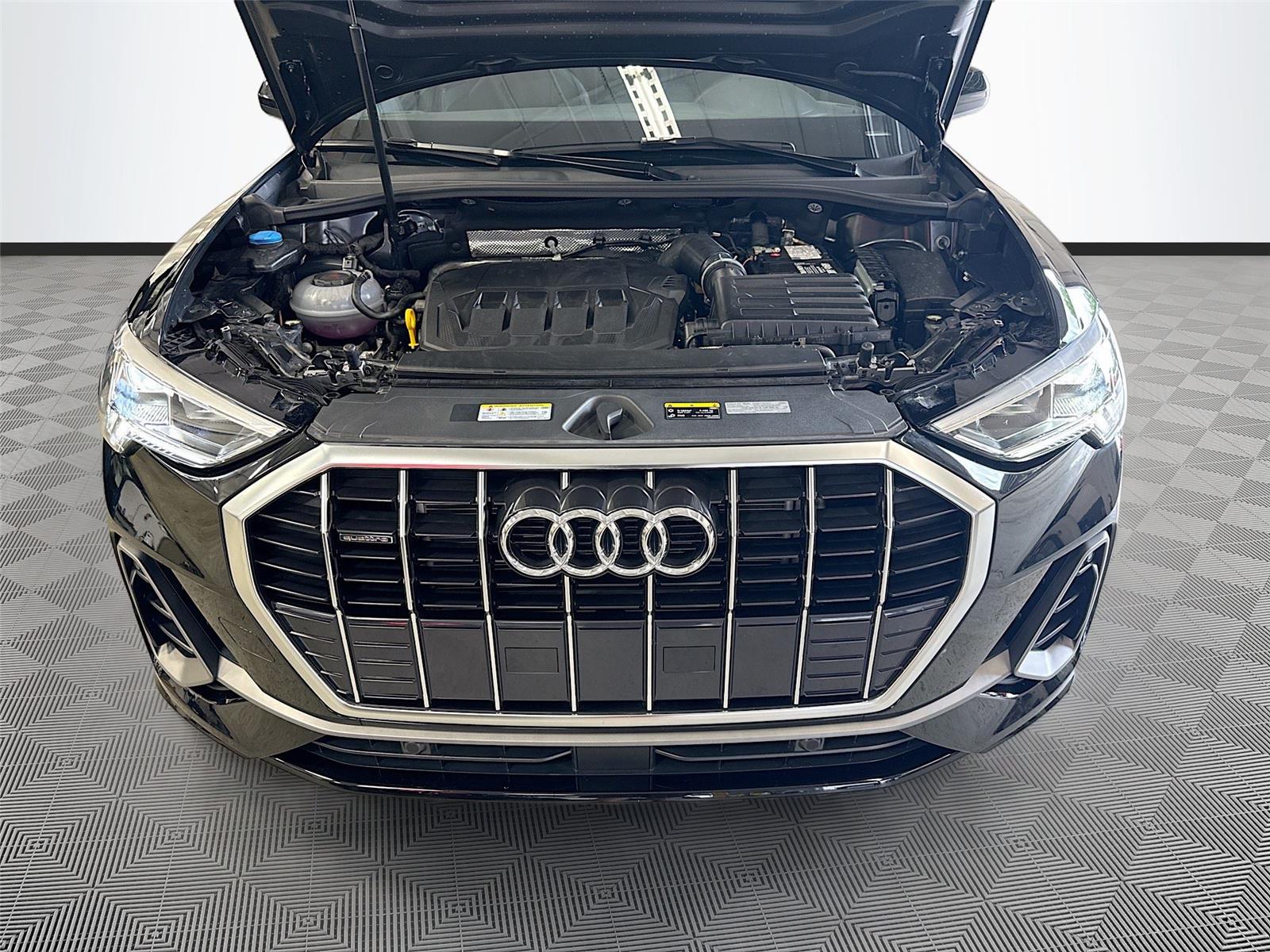 2025 Audi Q3 S line Premium