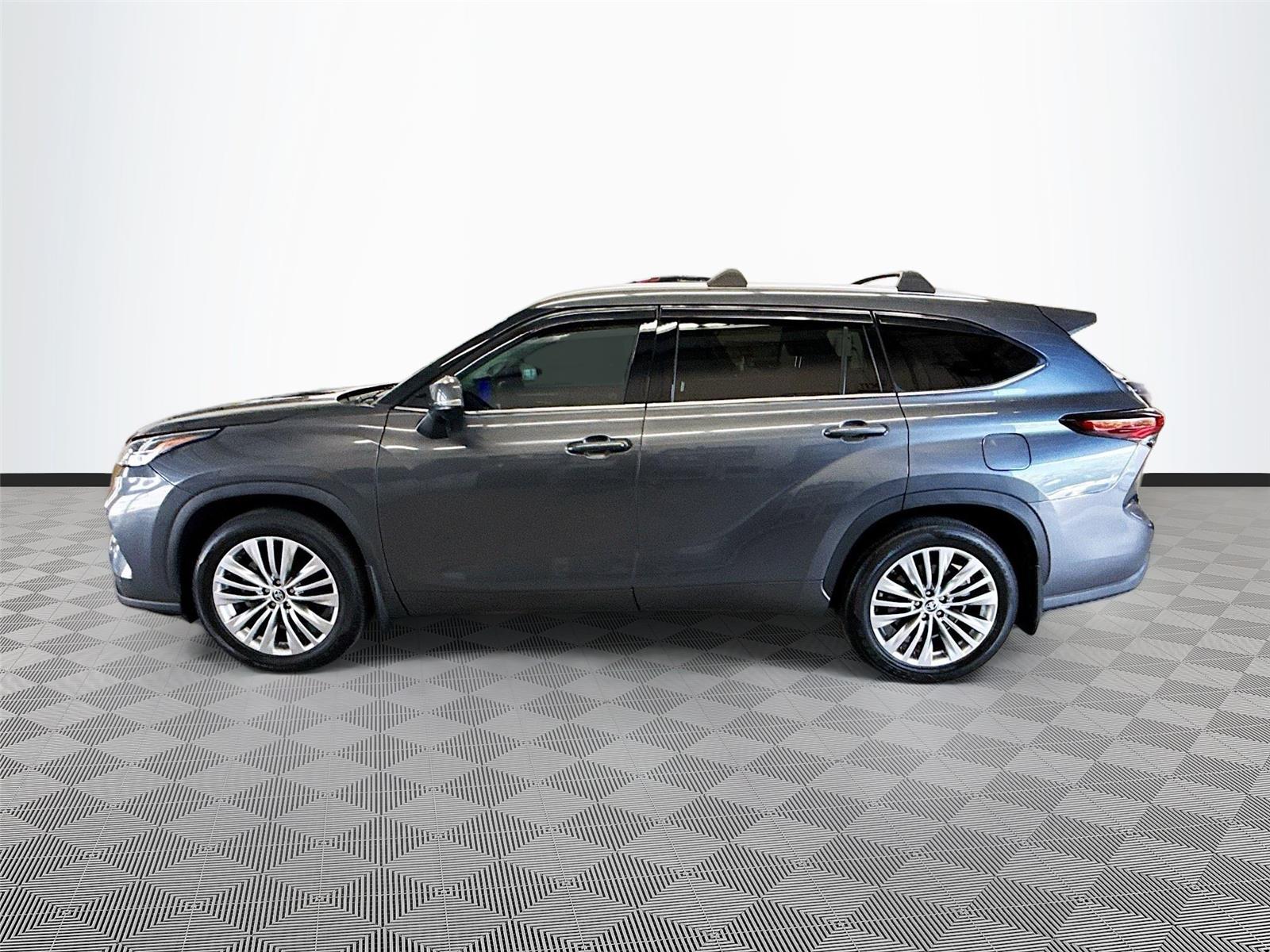 2024 Toyota Highlander Platinum