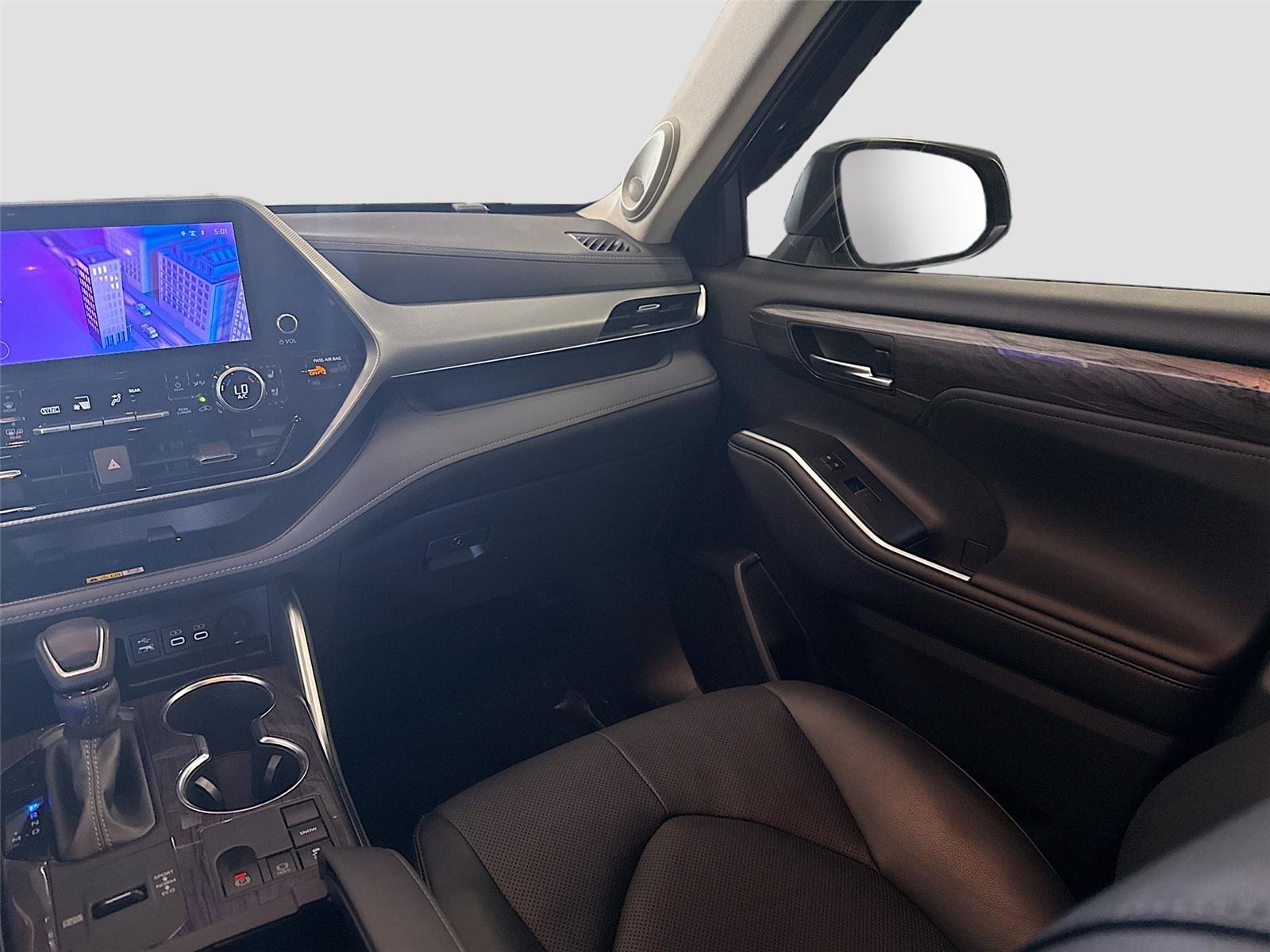 2024 Toyota Highlander Platinum