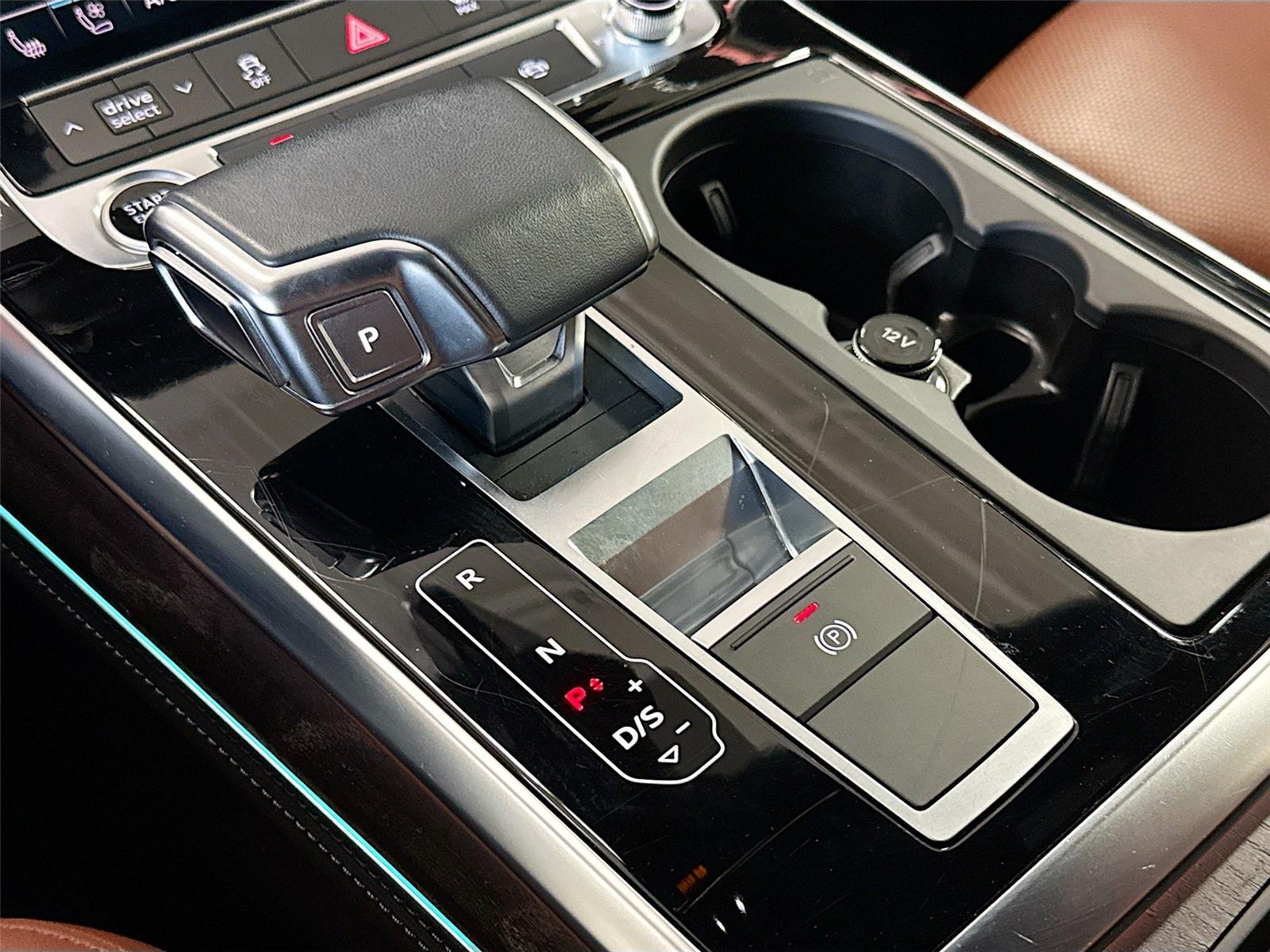 2023 Audi Q7 Premium Plus