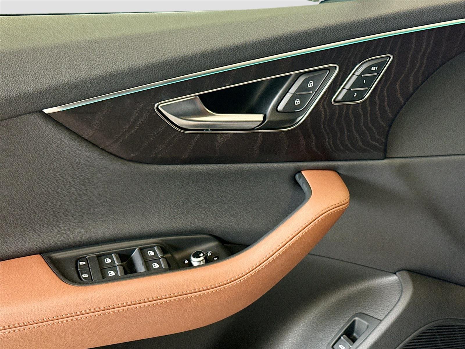2023 Audi Q7 Premium Plus