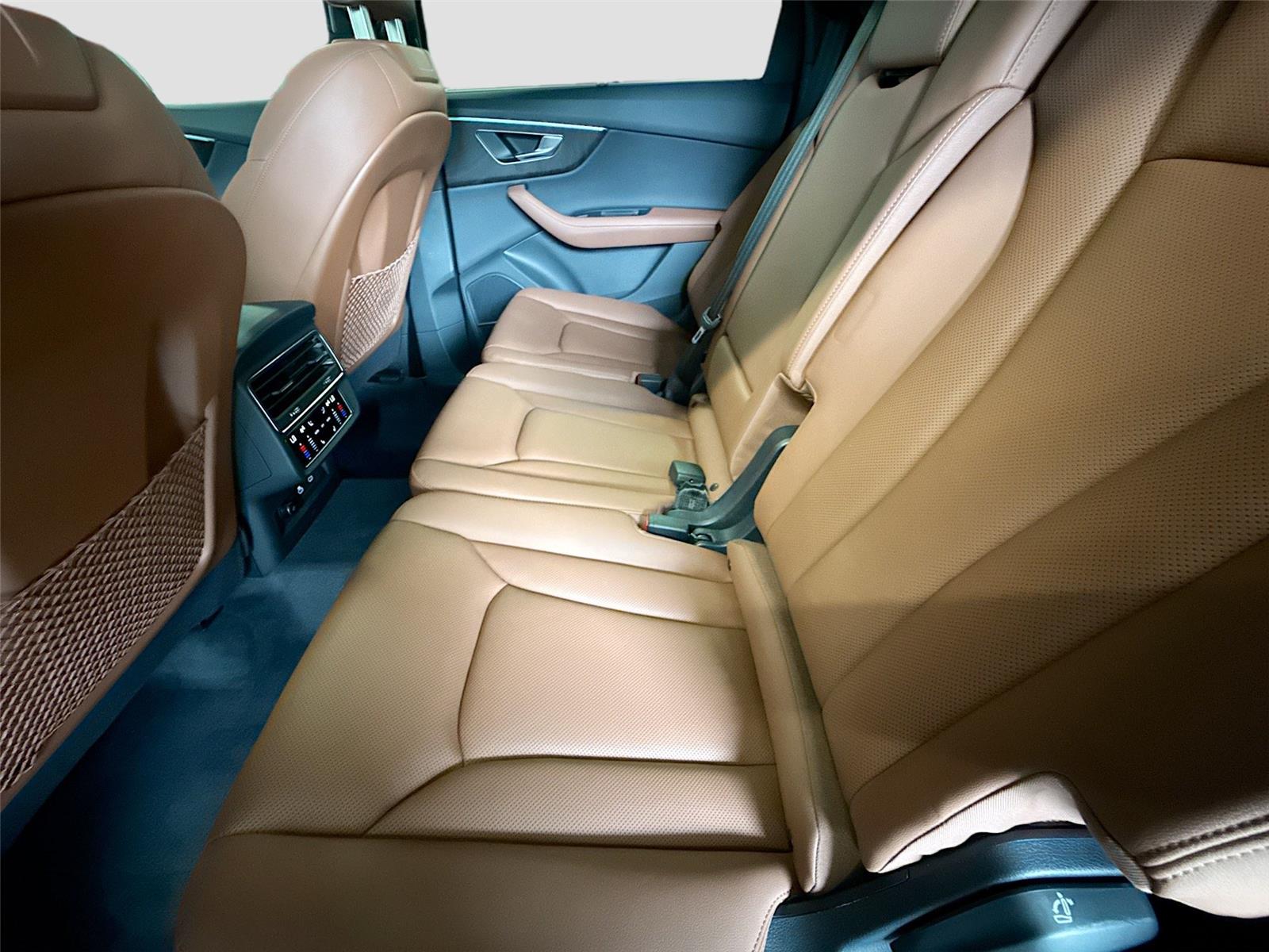 2023 Audi Q7 Premium Plus