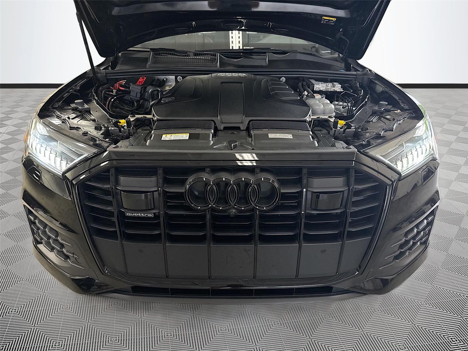 2023 Audi Q7 Premium Plus
