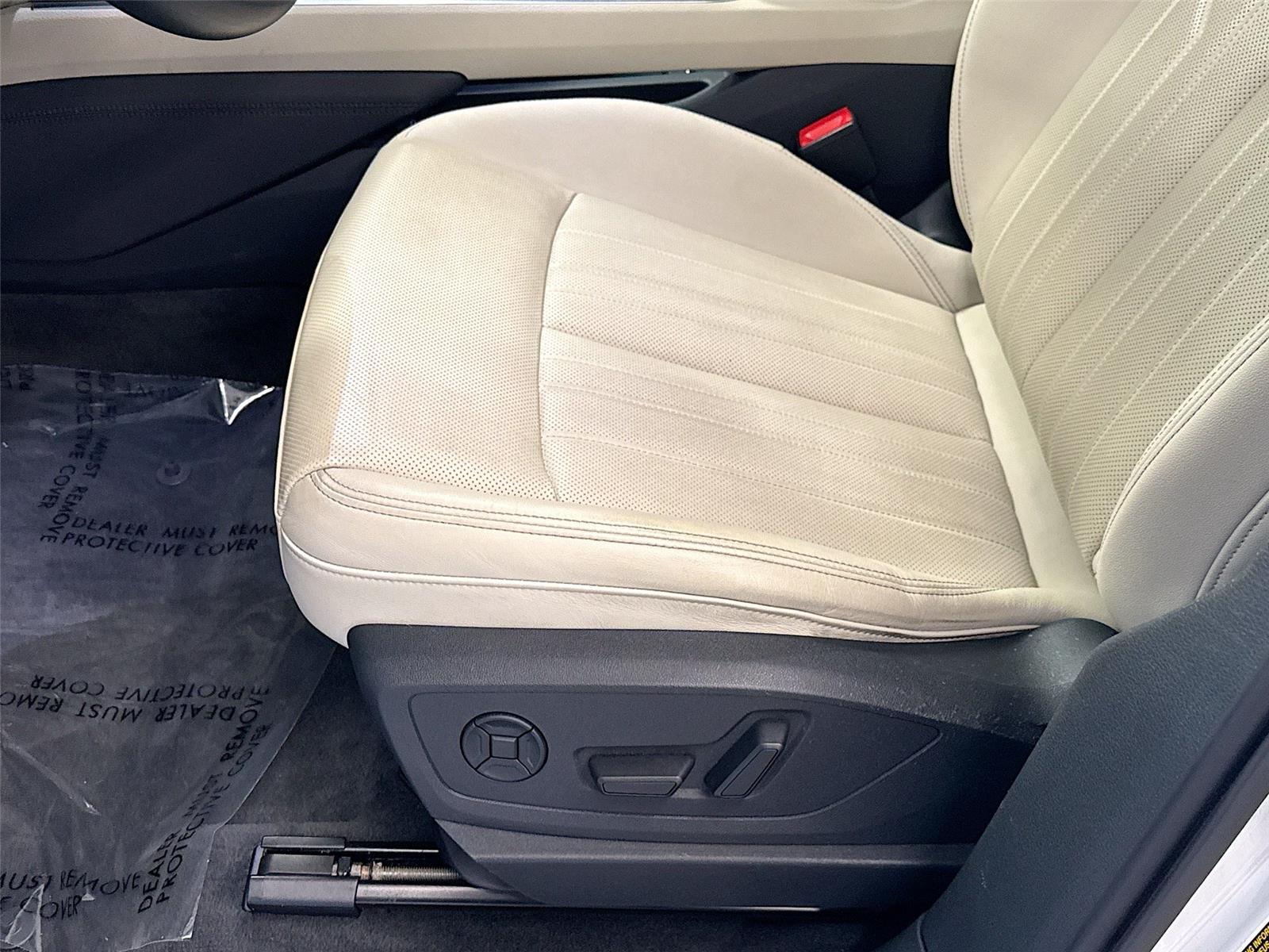 2024 Audi Q8 e-tron Premium Plus