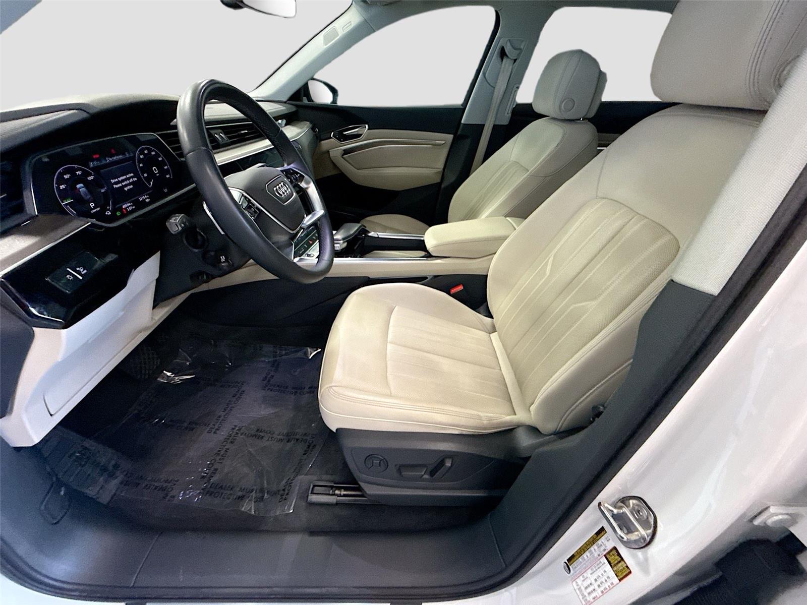 2024 Audi Q8 e-tron Premium Plus
