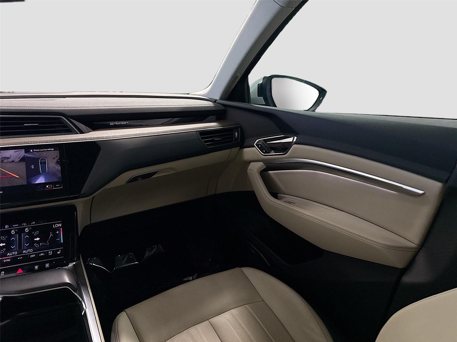 2024 Audi Q8 e-tron Premium Plus