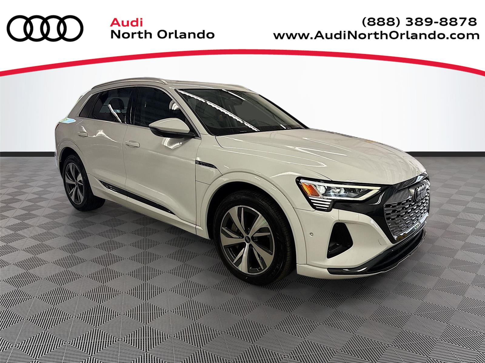 2024 Audi Q8 e-tron Premium Plus