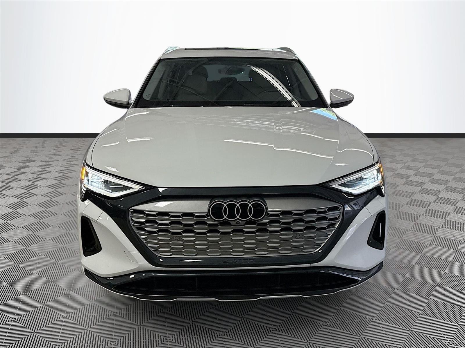 2024 Audi Q8 e-tron Premium Plus