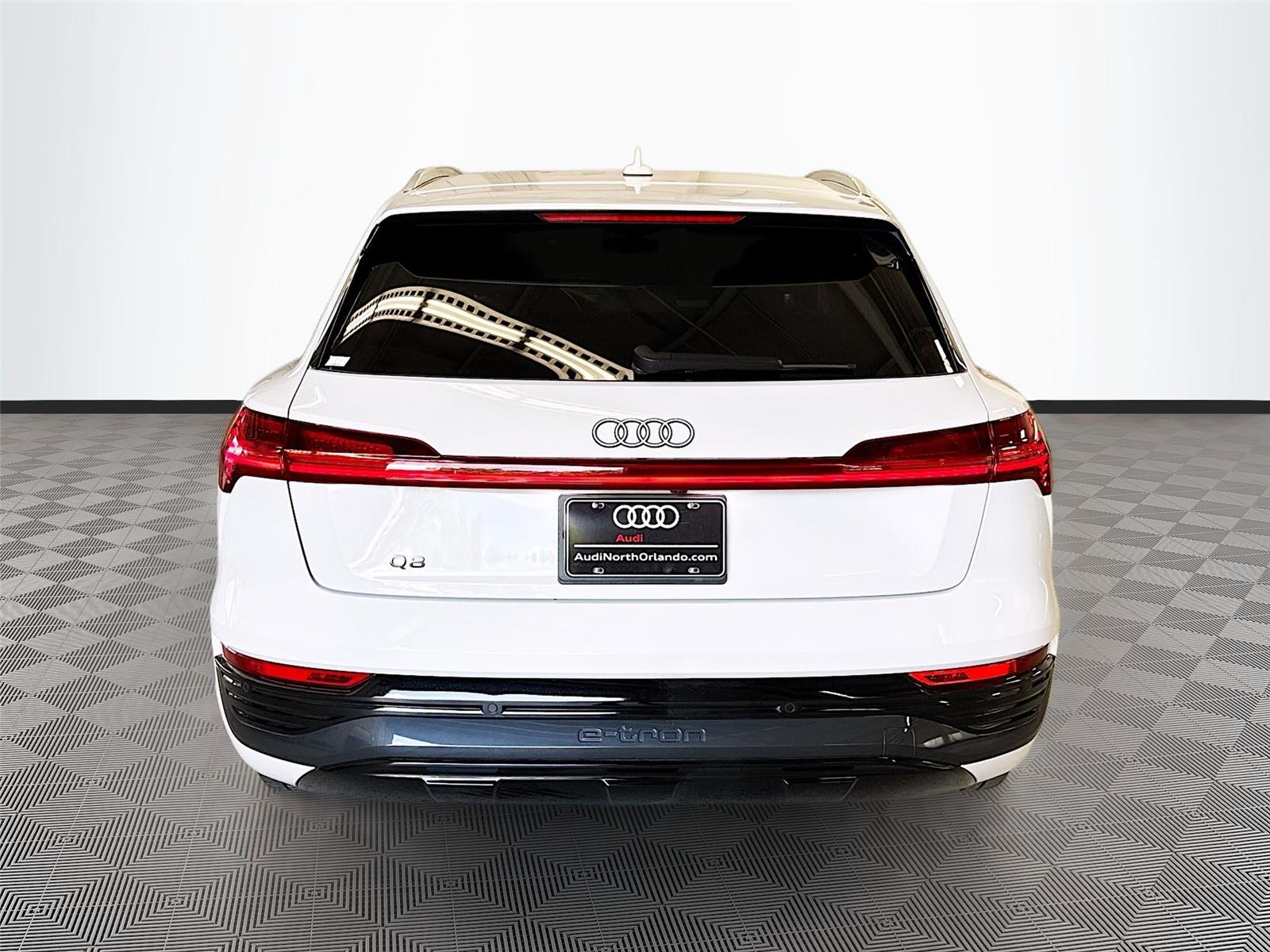 2024 Audi Q8 e-tron Premium Plus