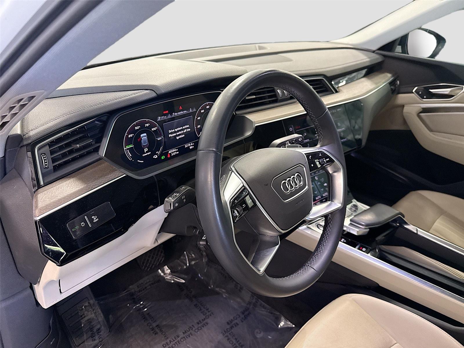 2024 Audi Q8 e-tron Premium Plus