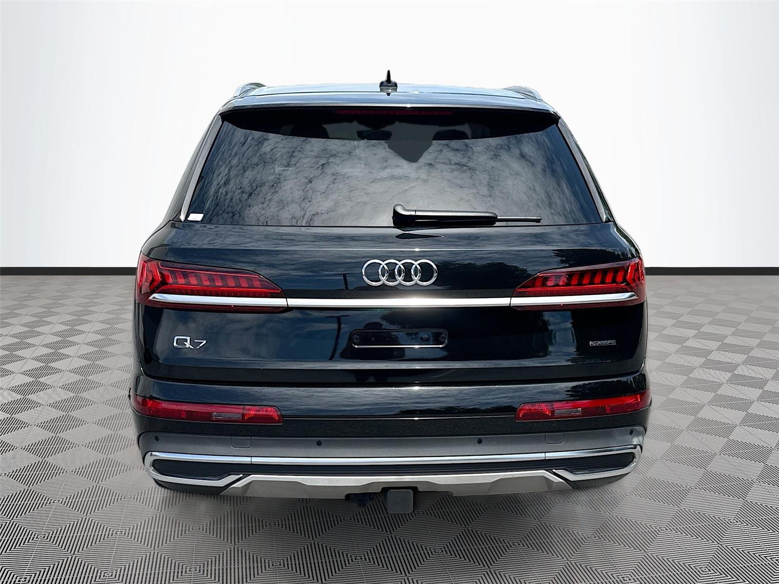 2023 Audi Q7 Premium