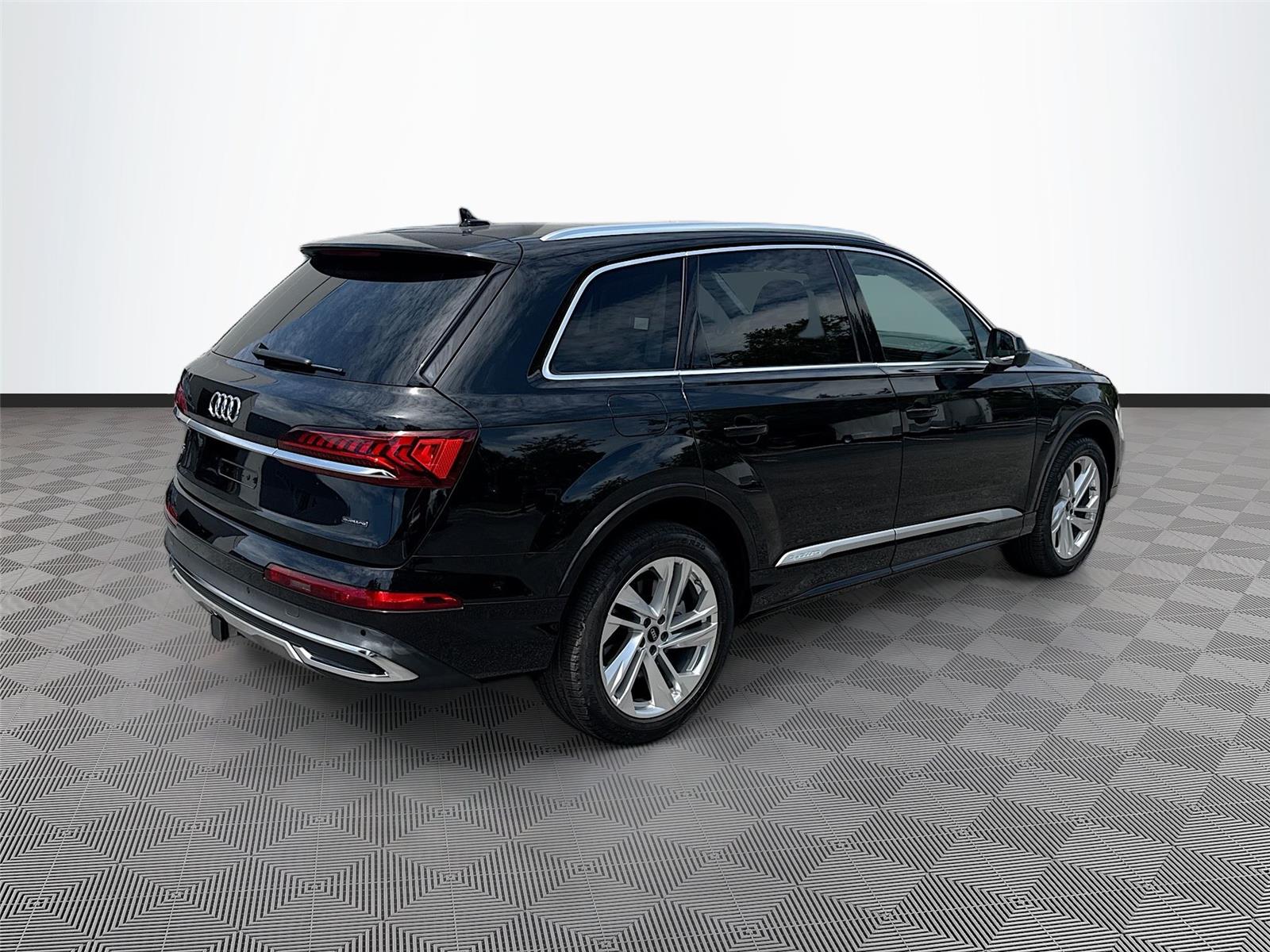 2023 Audi Q7 Premium