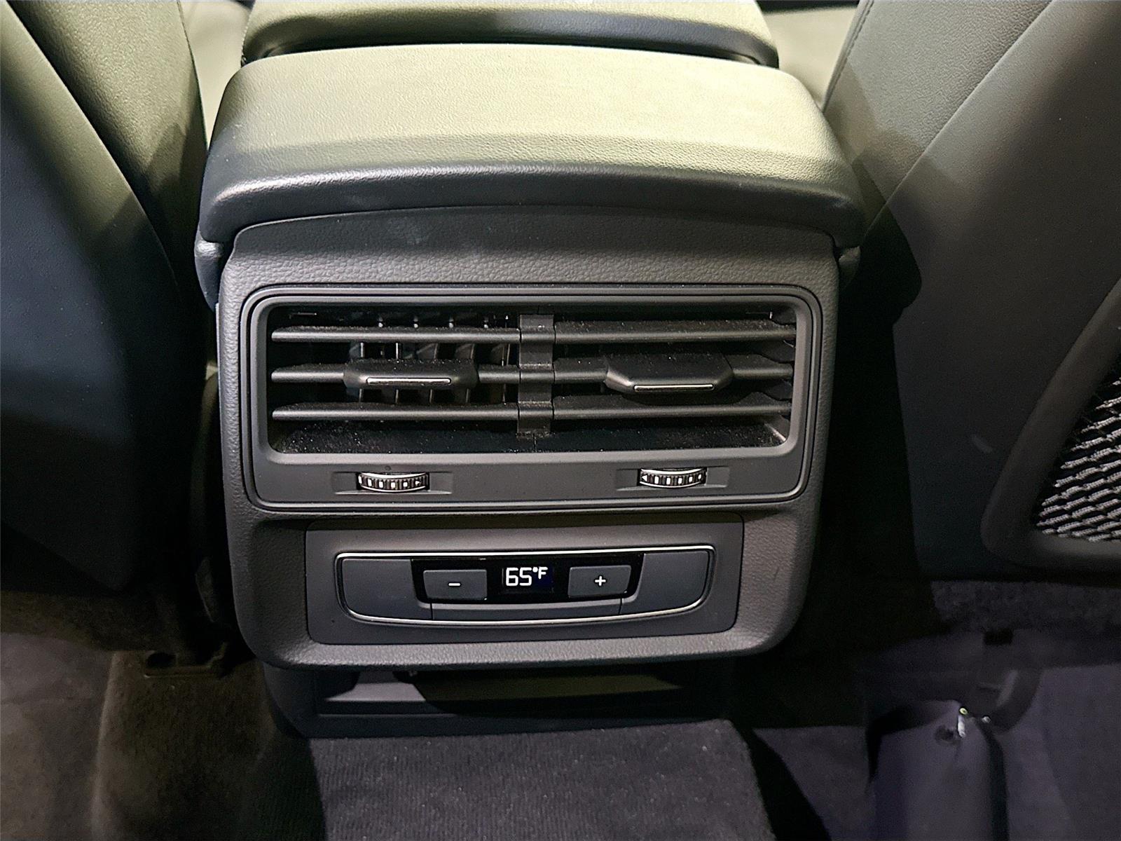 2023 Audi Q7 Premium