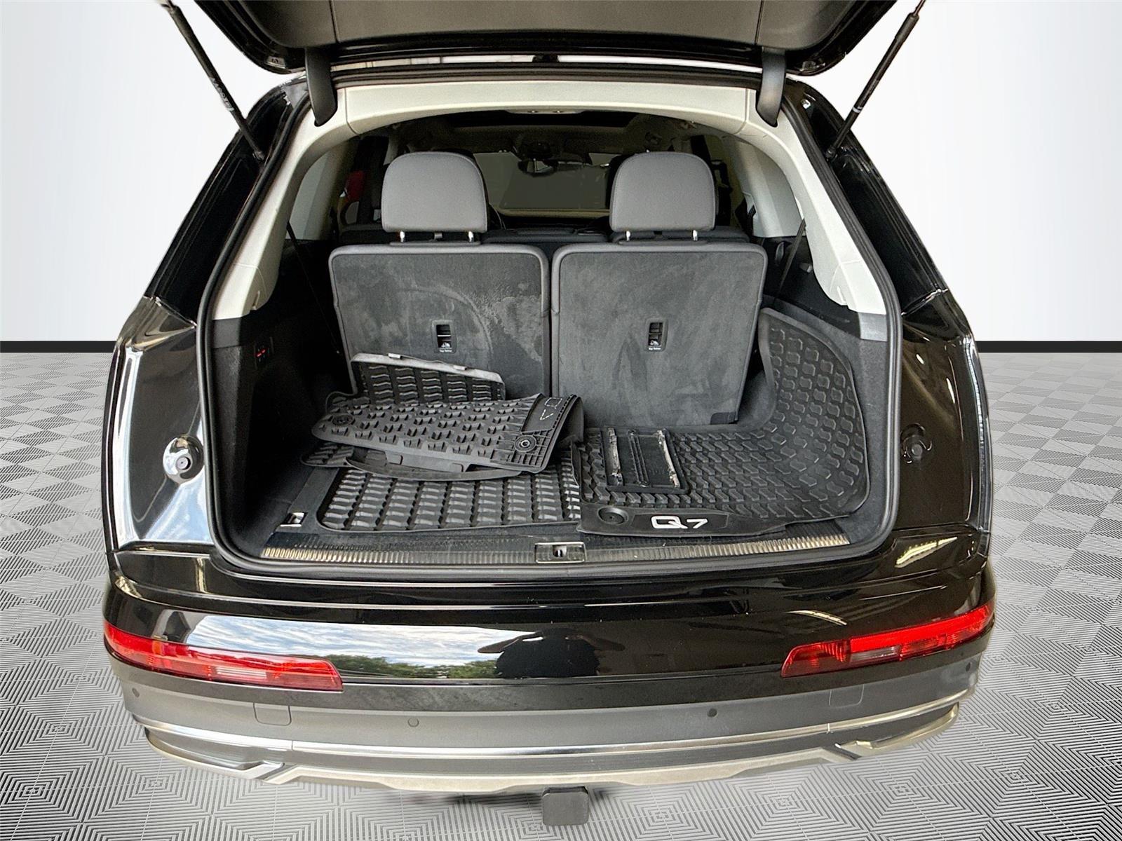 2023 Audi Q7 Premium