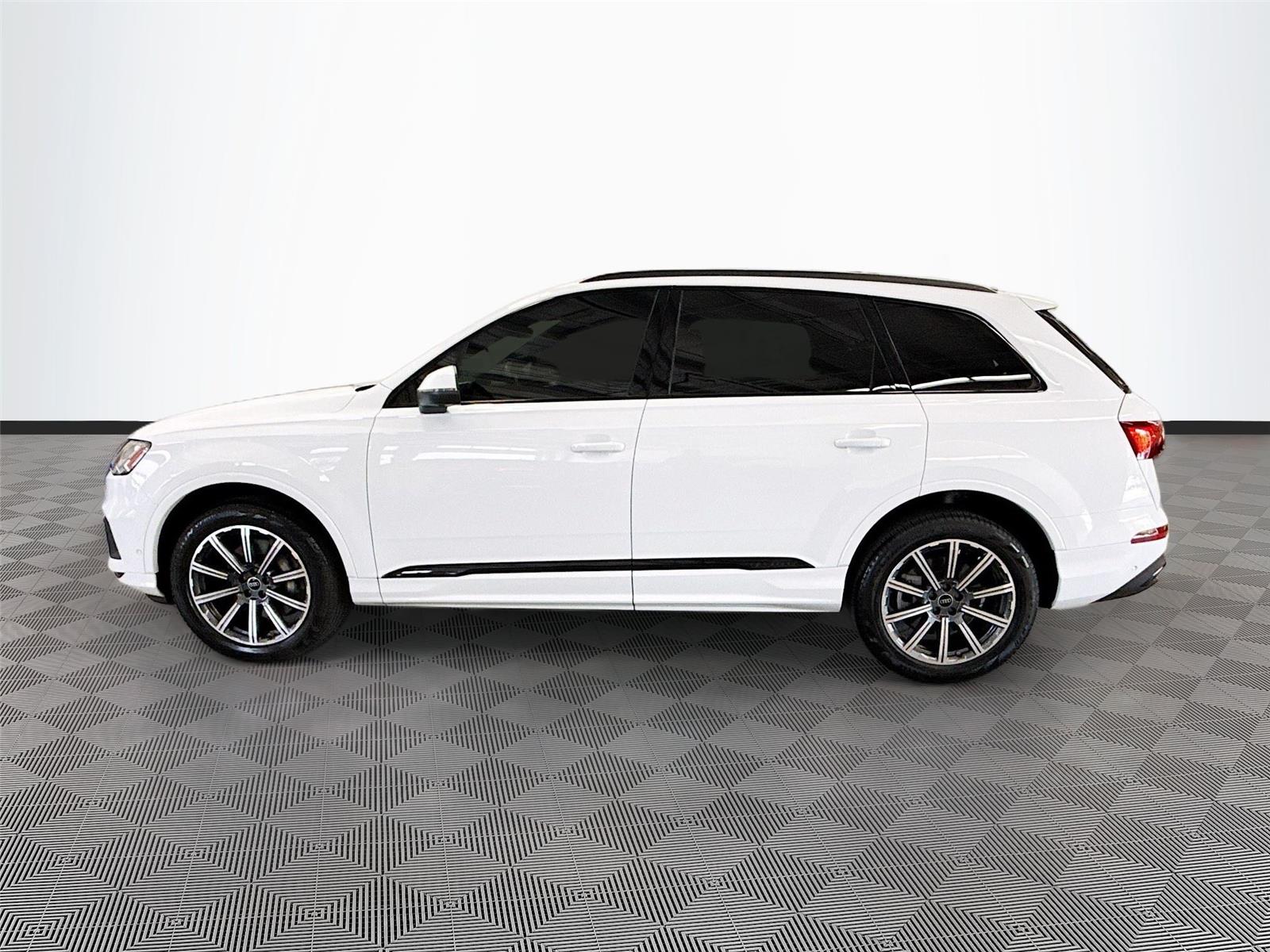 2023 Audi Q7 Premium Plus