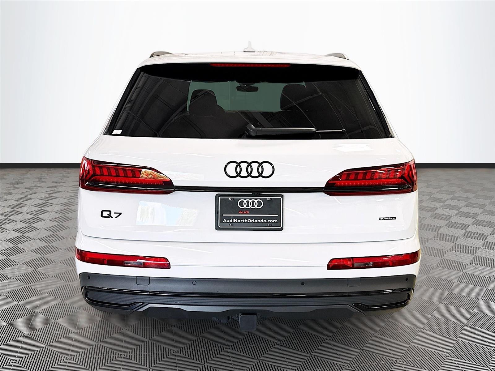 2023 Audi Q7 Premium Plus