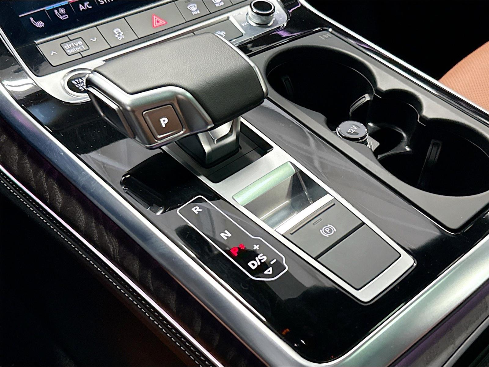 2023 Audi Q7 Premium Plus