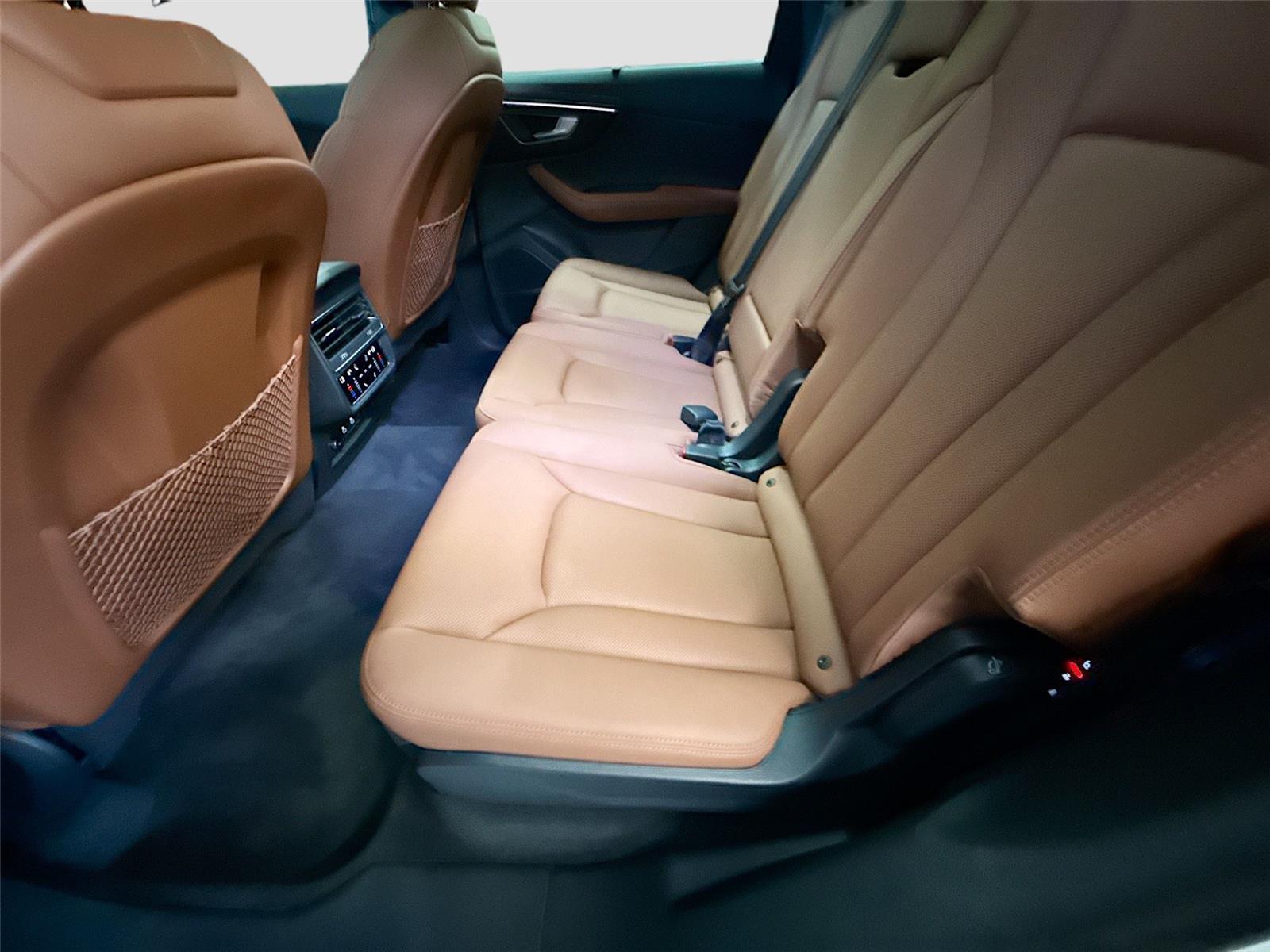 2023 Audi Q7 Premium Plus