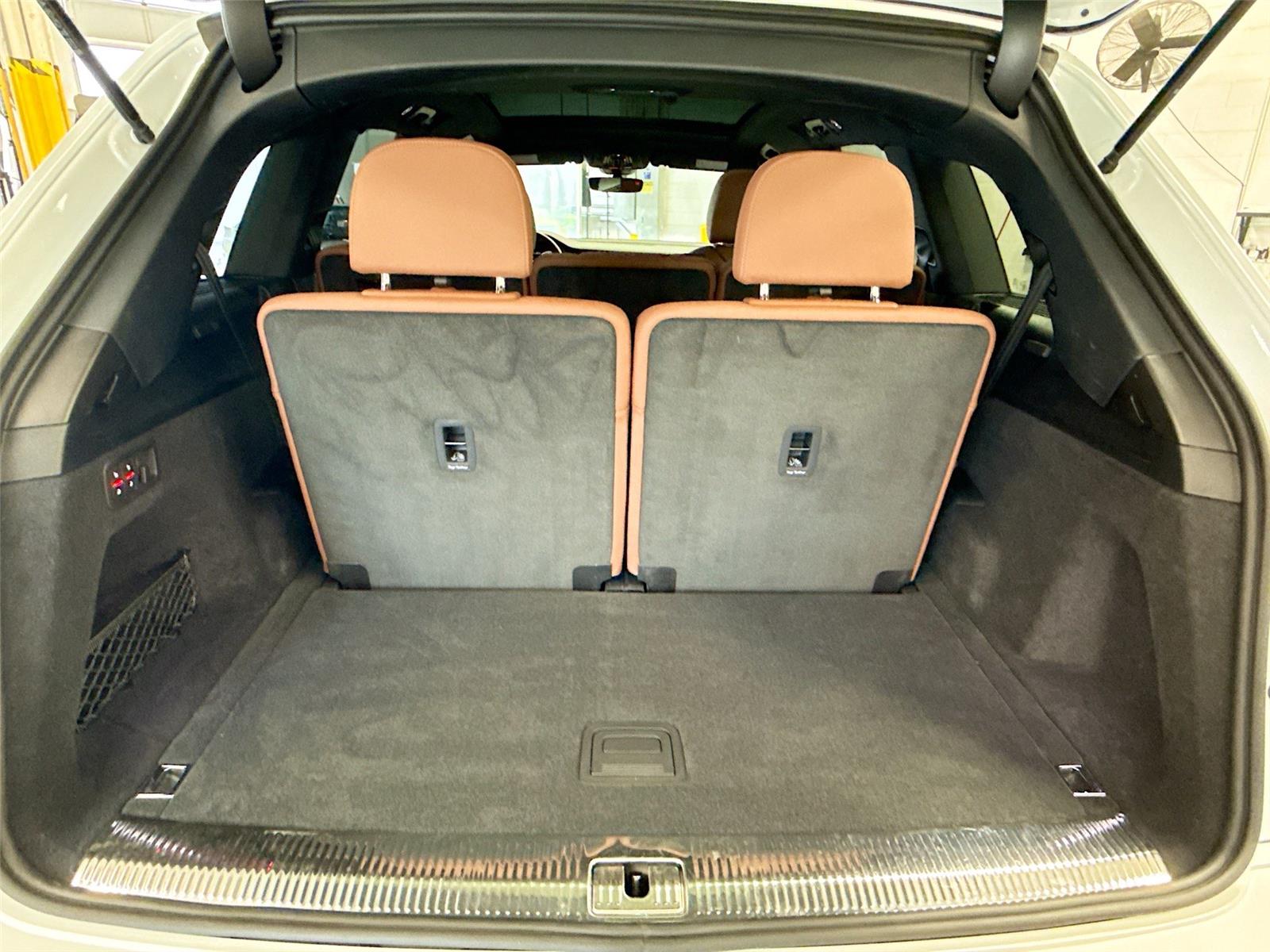 2023 Audi Q7 Premium Plus