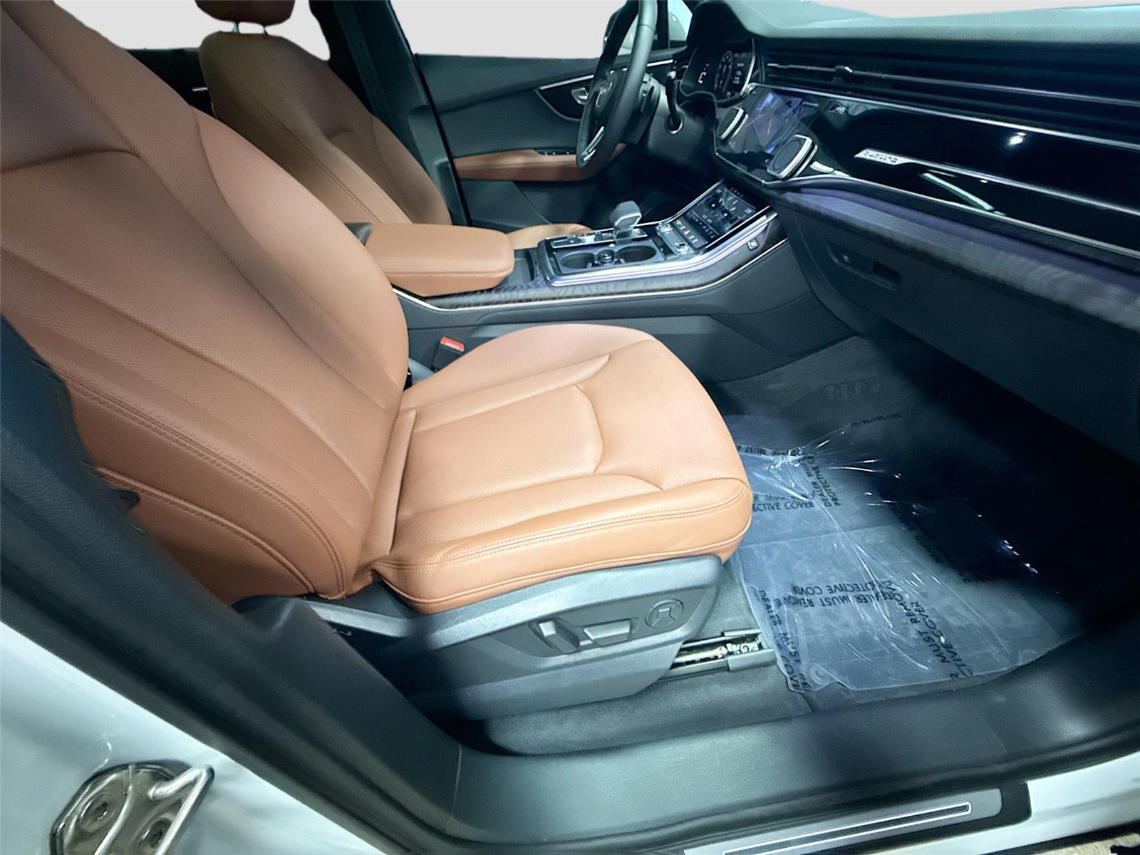 2023 Audi Q7 Premium Plus