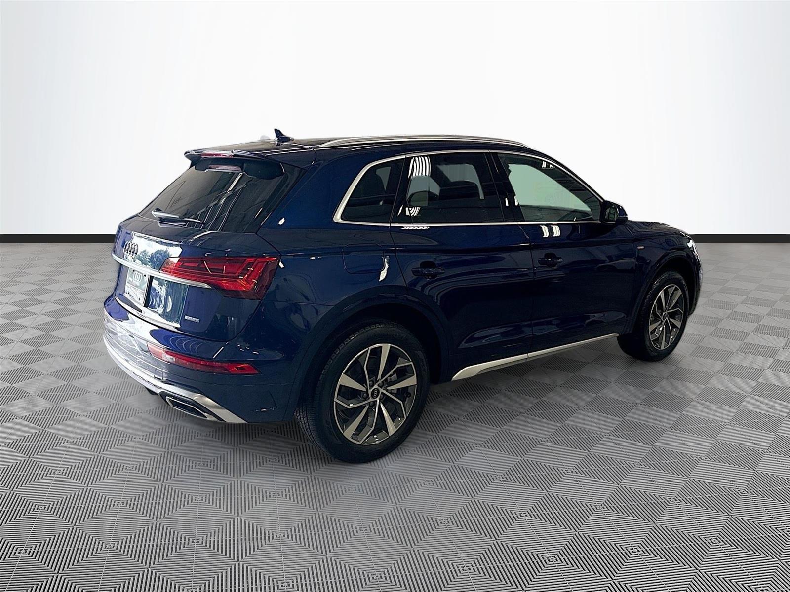 2024 Audi Q5 S line Premium