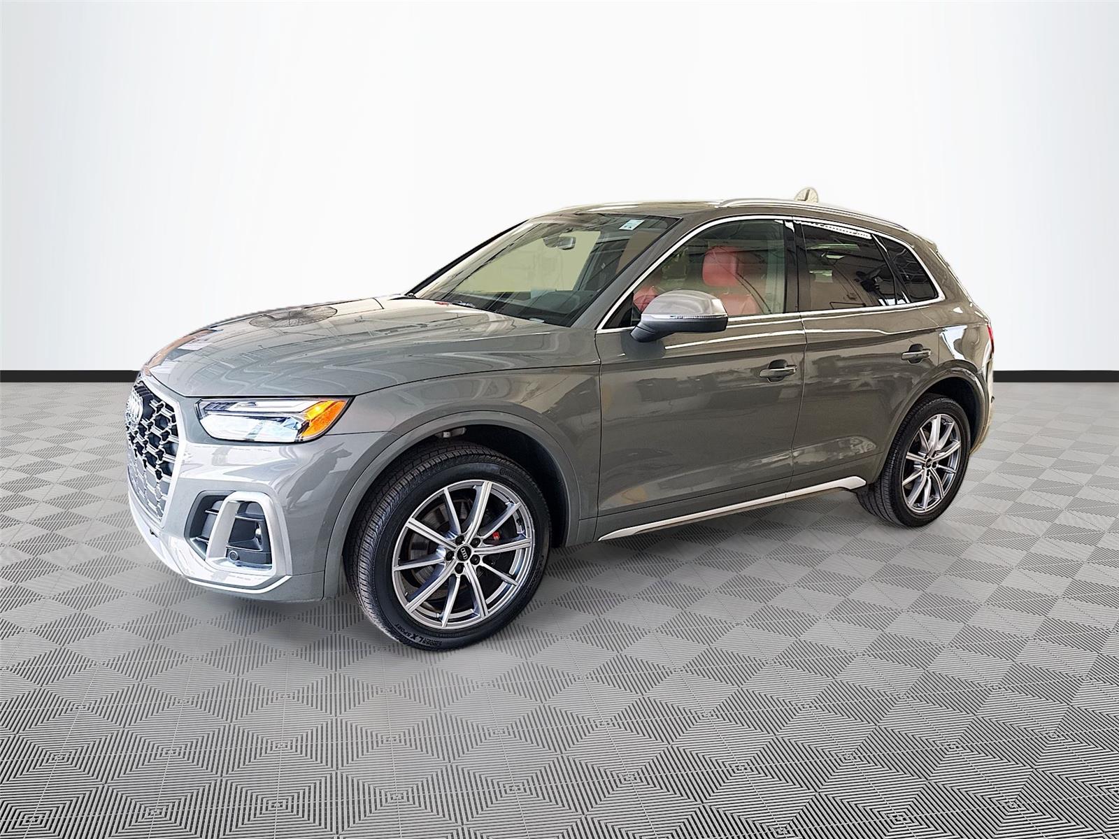 2023 Audi SQ5 Premium Plus
