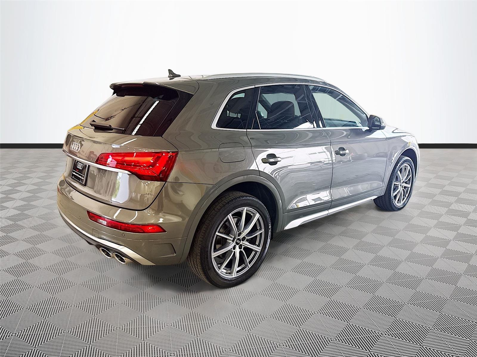 2023 Audi SQ5 Premium Plus