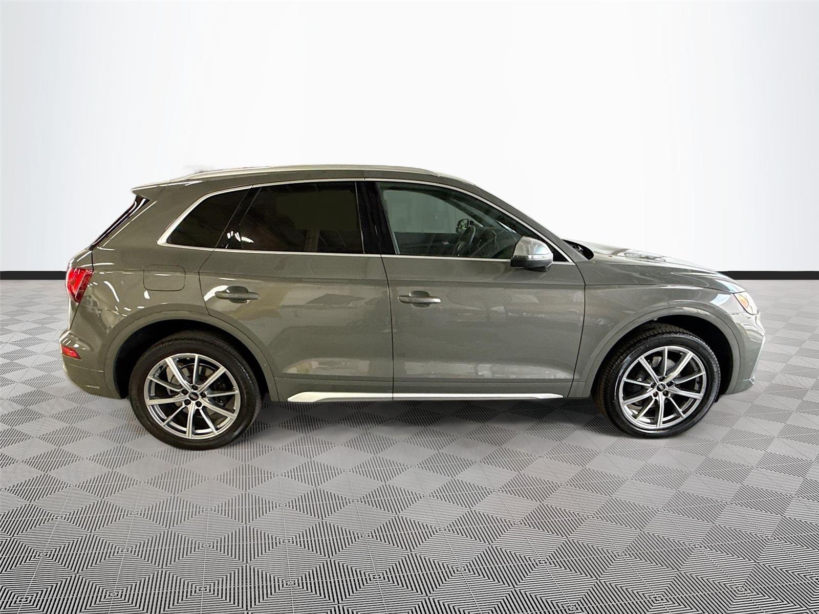 2023 Audi SQ5 Premium Plus