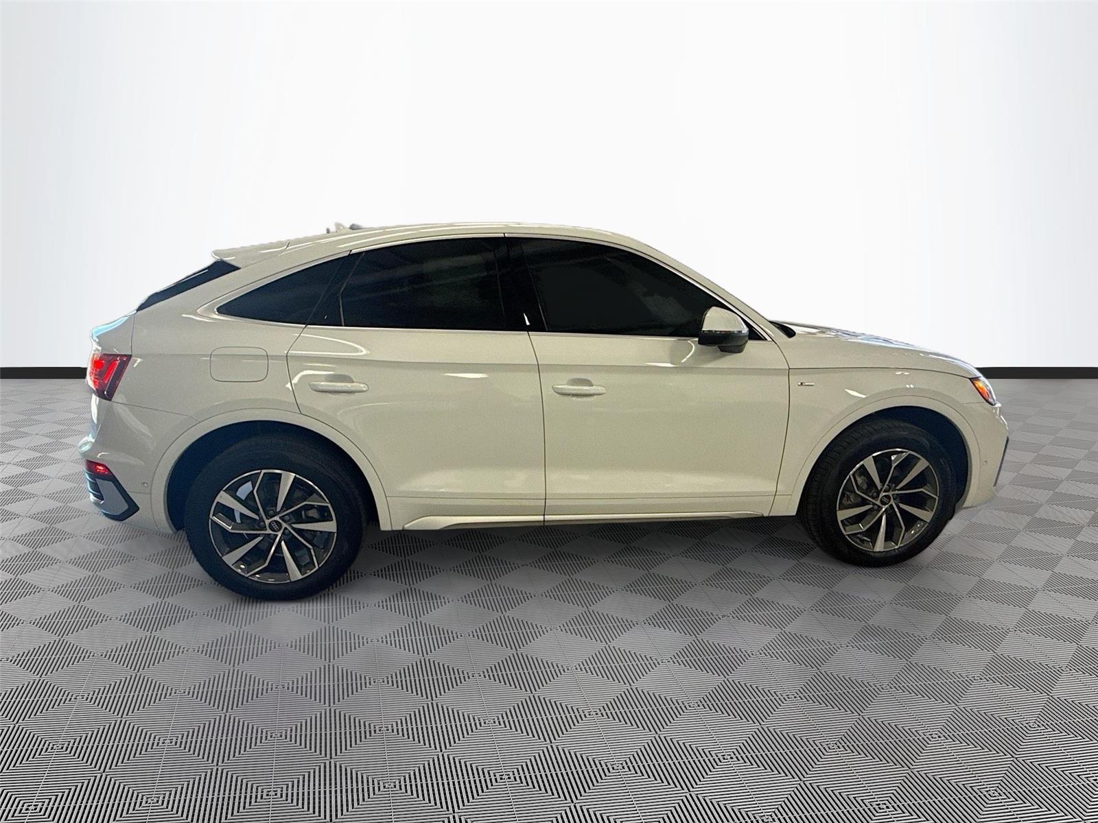 2023 Audi Q5 Sportback S line Prestige