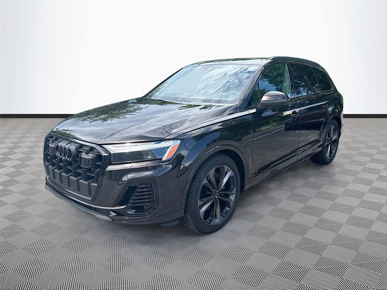 2026 Audi Q7 Premium Plus