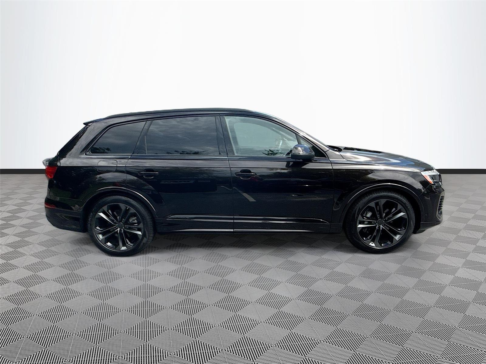 2026 Audi Q7 Premium Plus