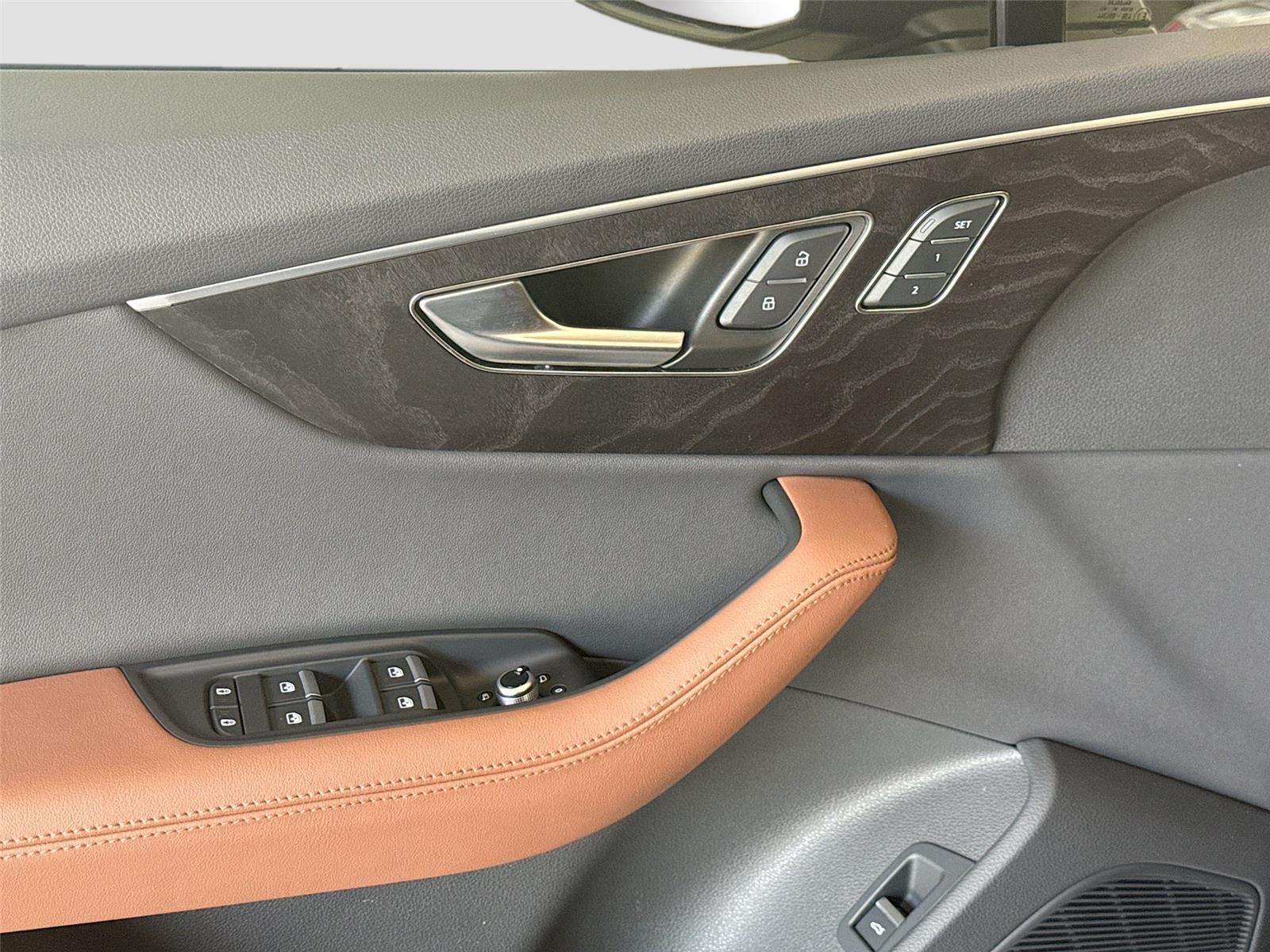 2023 Audi Q7 Premium Plus