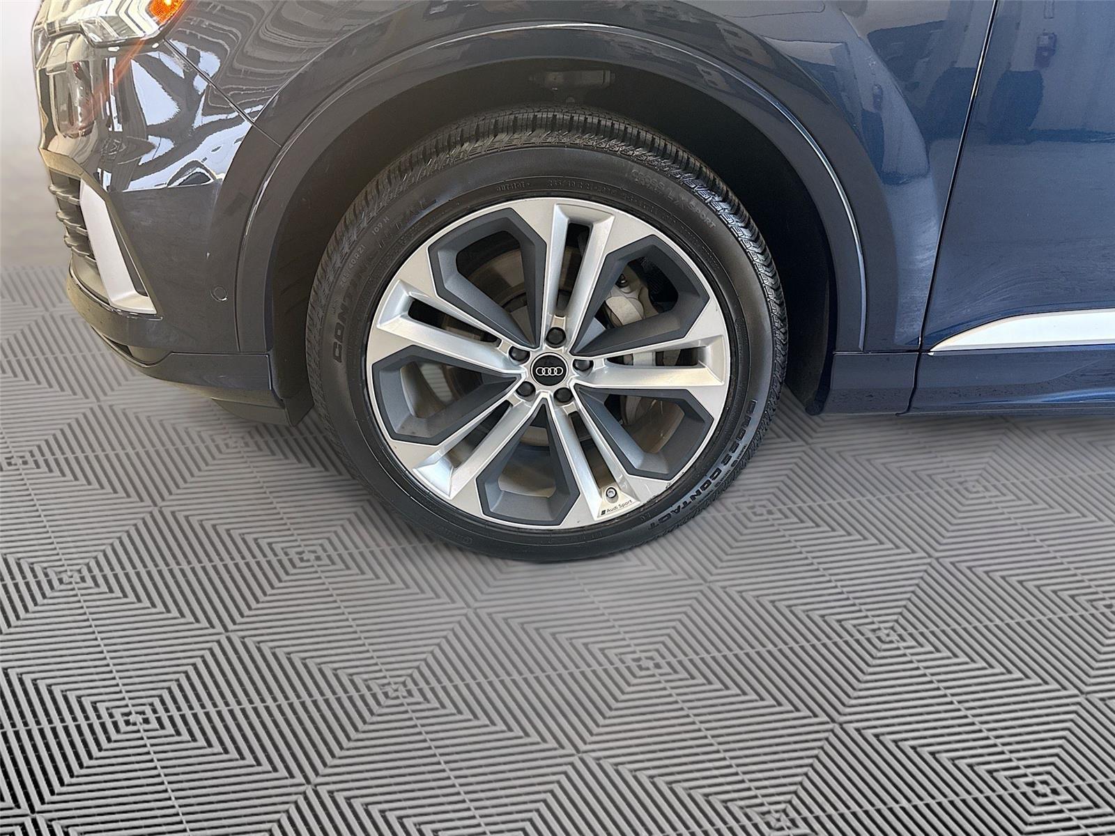 2023 Audi Q7 Premium Plus