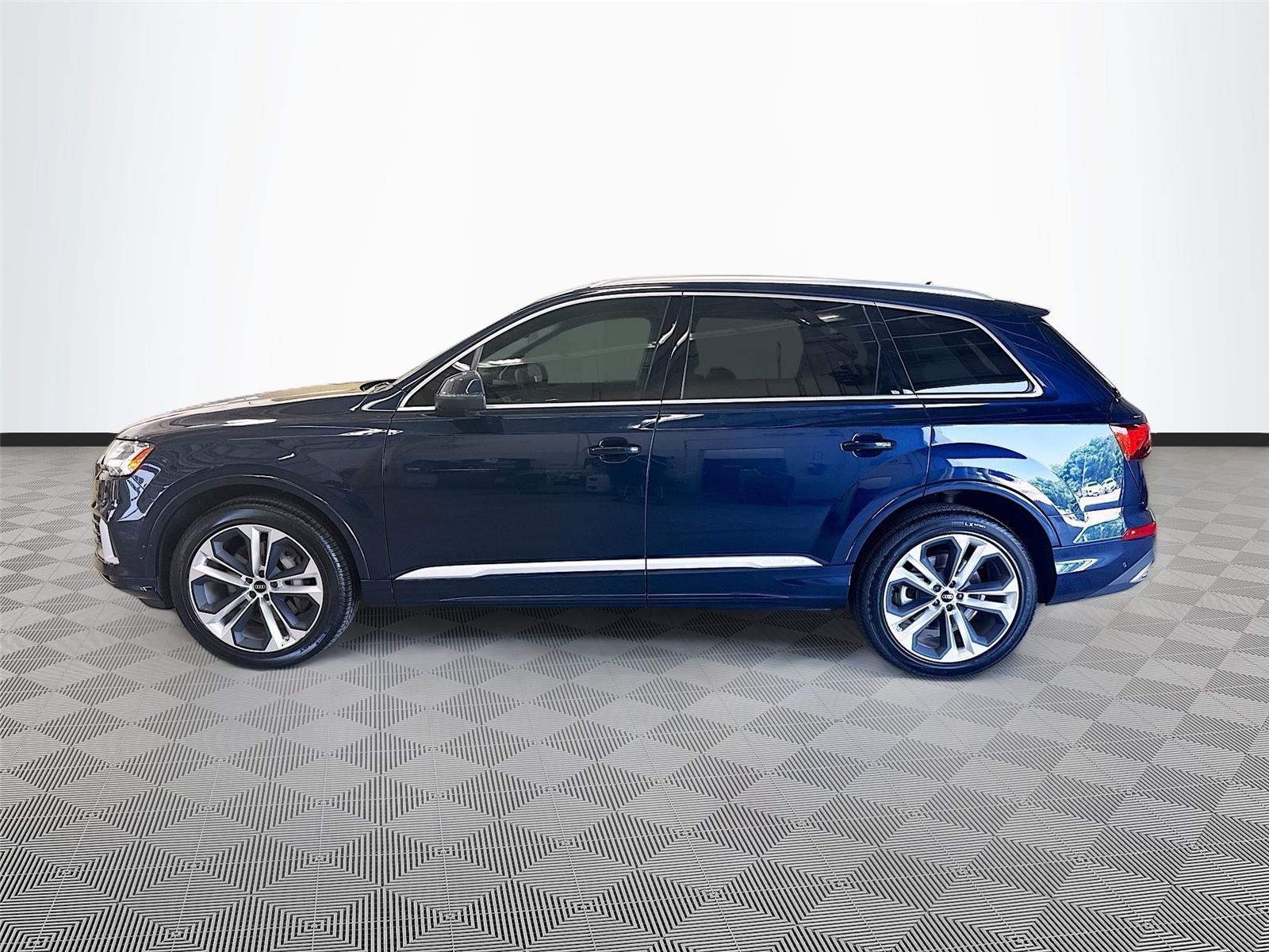 2023 Audi Q7 Premium Plus
