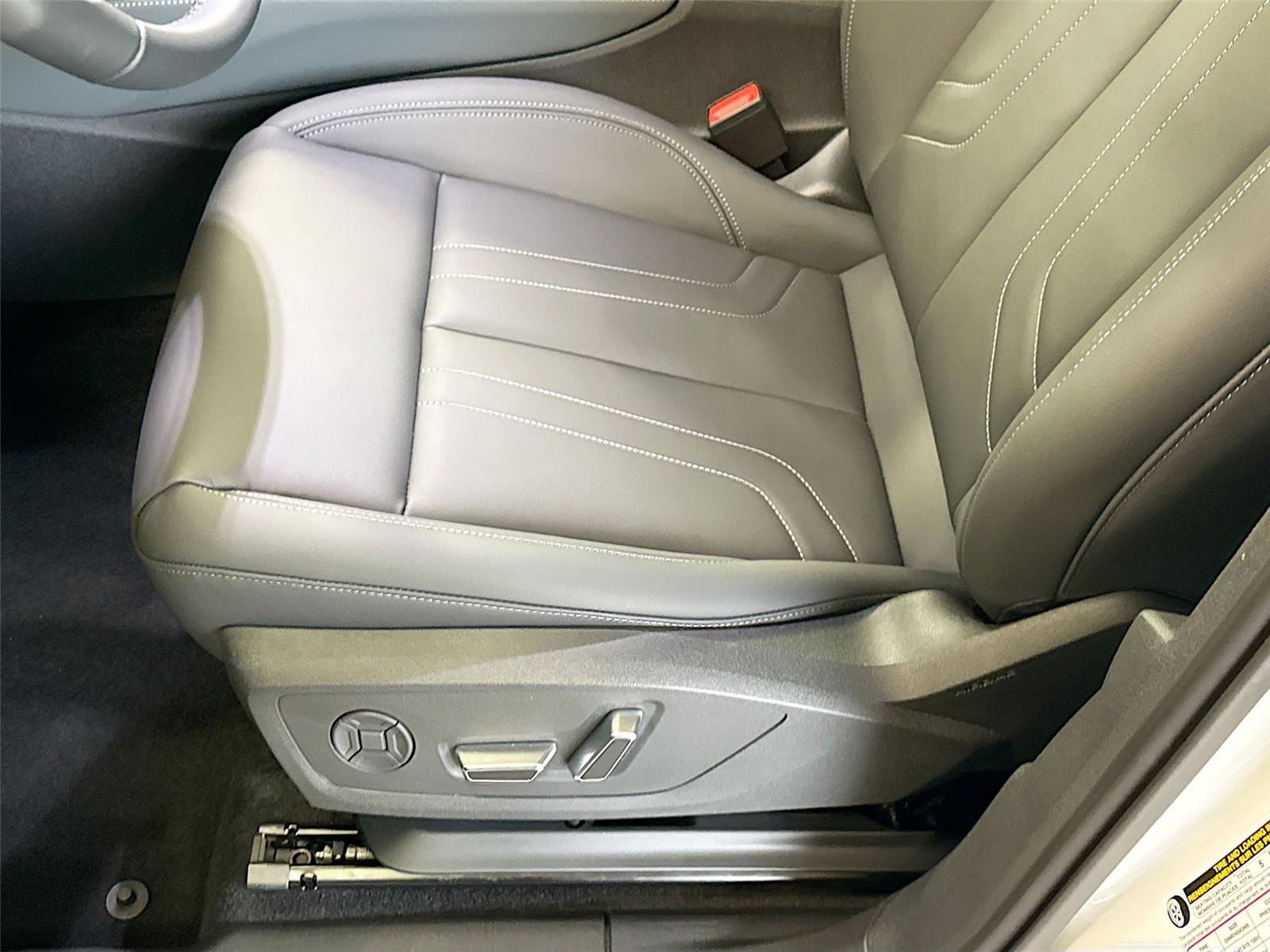 2026 AUDI Q3 S-LINE