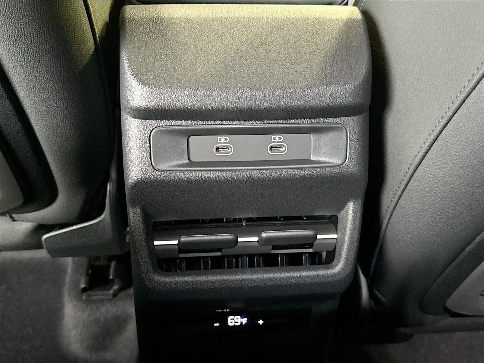 2026 AUDI Q3 S-LINE