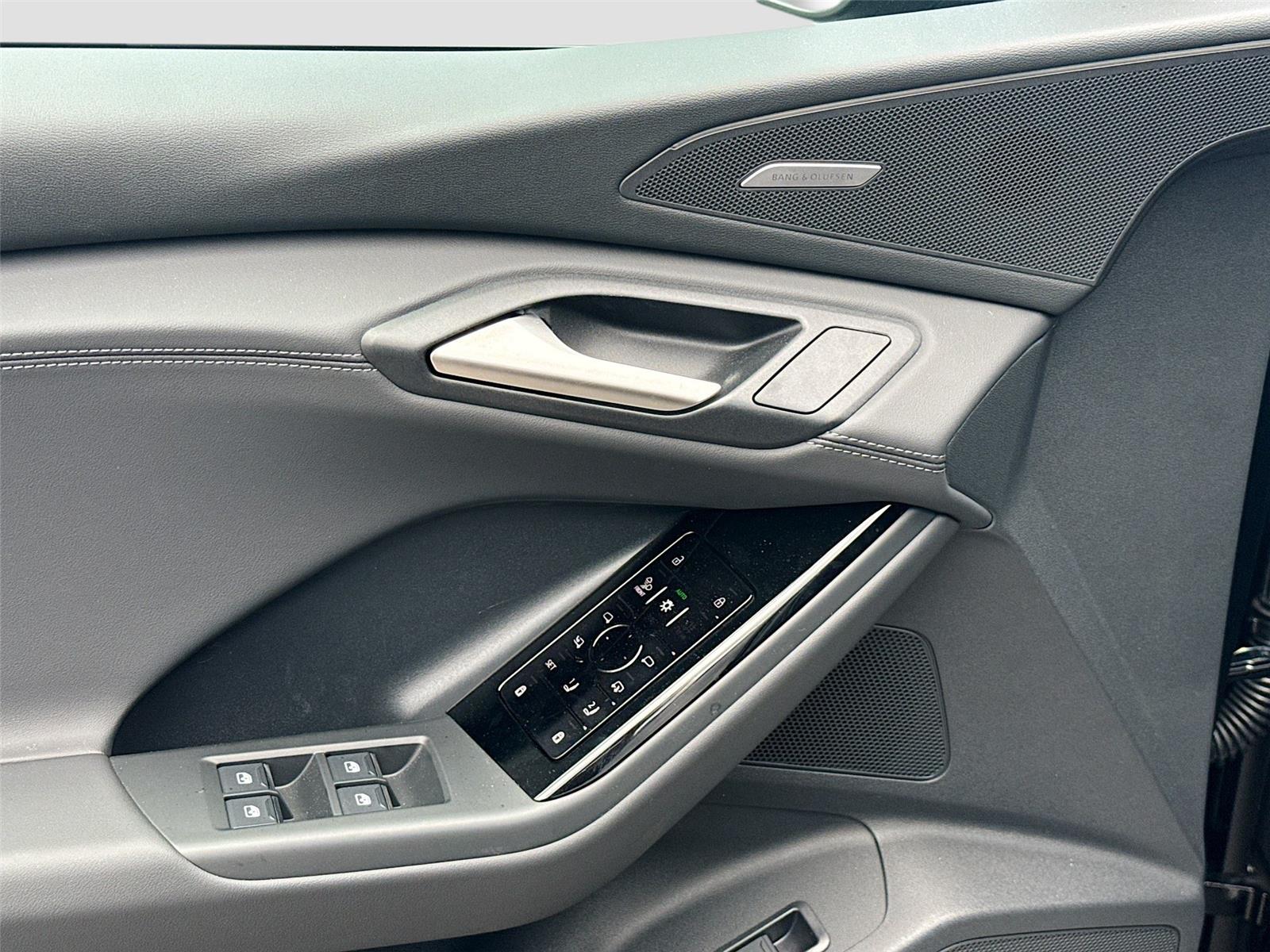 2027 Audi Q6 e-tron Sportback Premium Plus