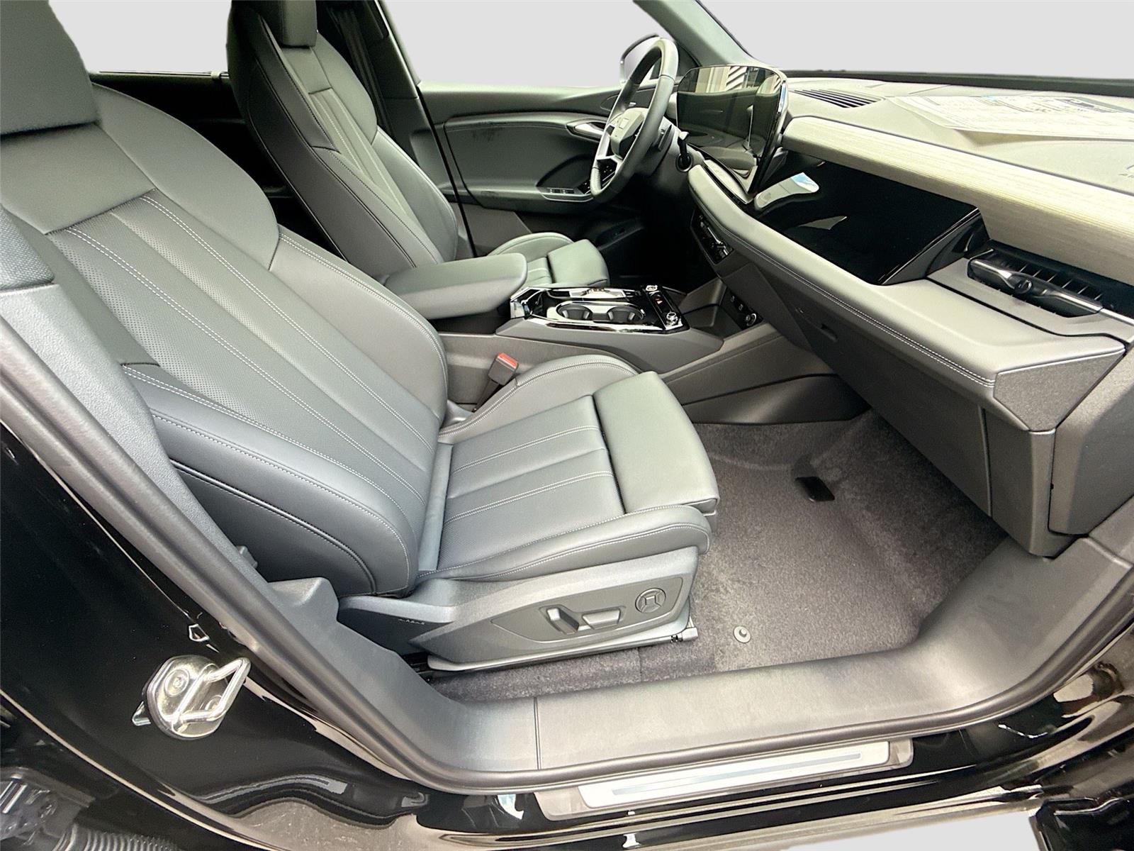 2027 Audi Q6 e-tron Sportback Premium Plus